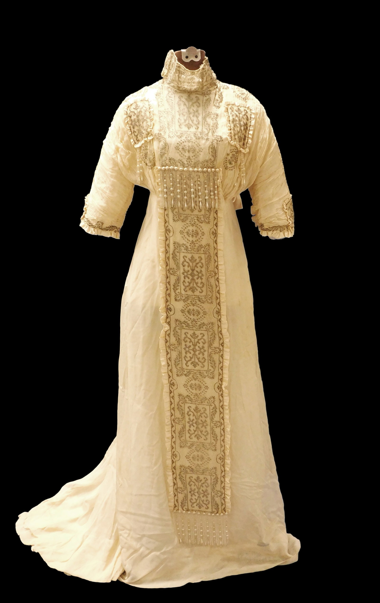ANTIQUE TEXTILE: Edwardian wedding dress, c.1911, netting and ornate lace overlay on silk with (1 of 5)