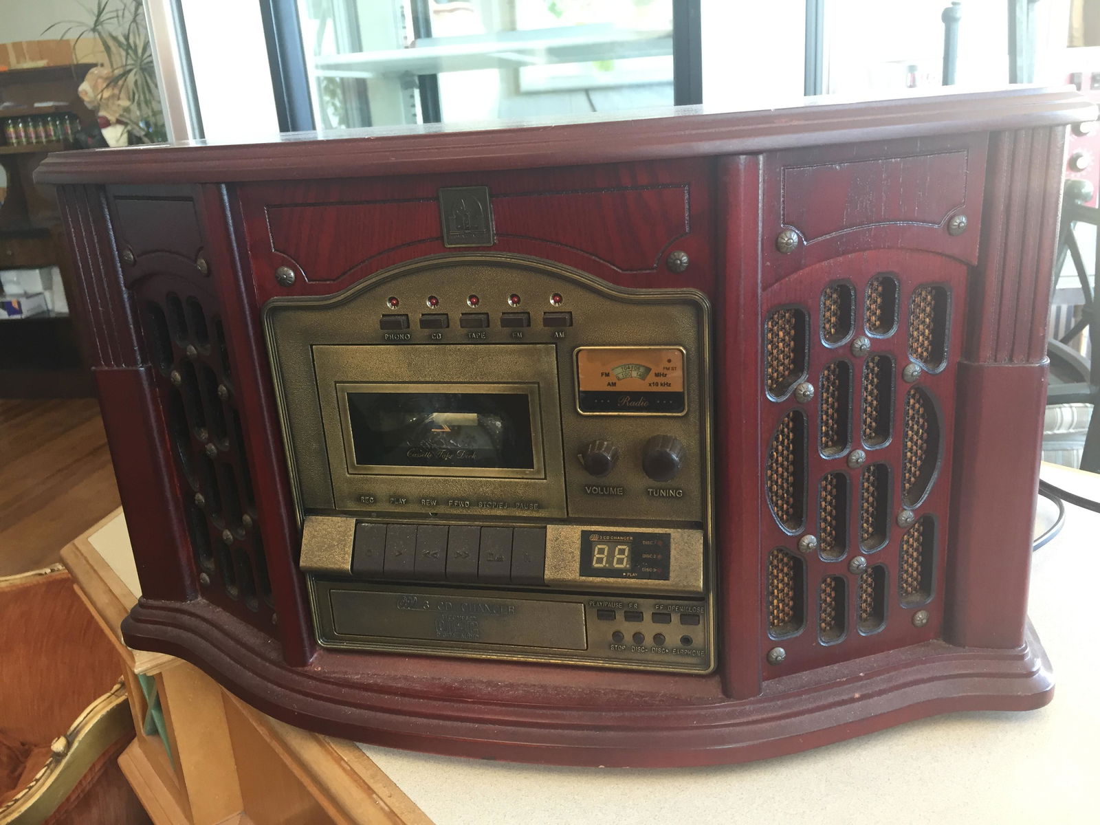 Radio, Thomas Pacconi Classics: Radio, Thomas Pacconi Classics Dimensions: 12.5" x 21.5" x 14"