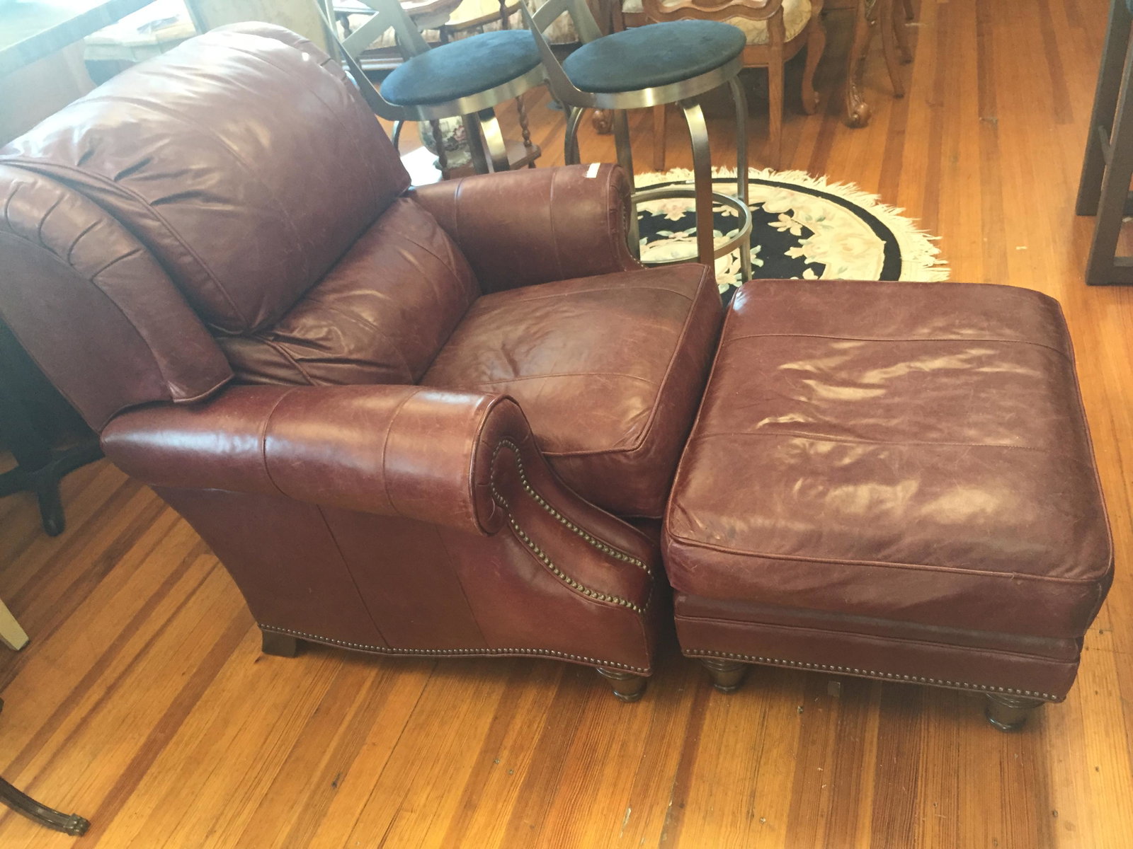 Drexel-Hertiage Leather Recliner Arm Chair w/Ottoman: Drexel-Hertiage Recliner Leather Arm Chair w/Ottoman