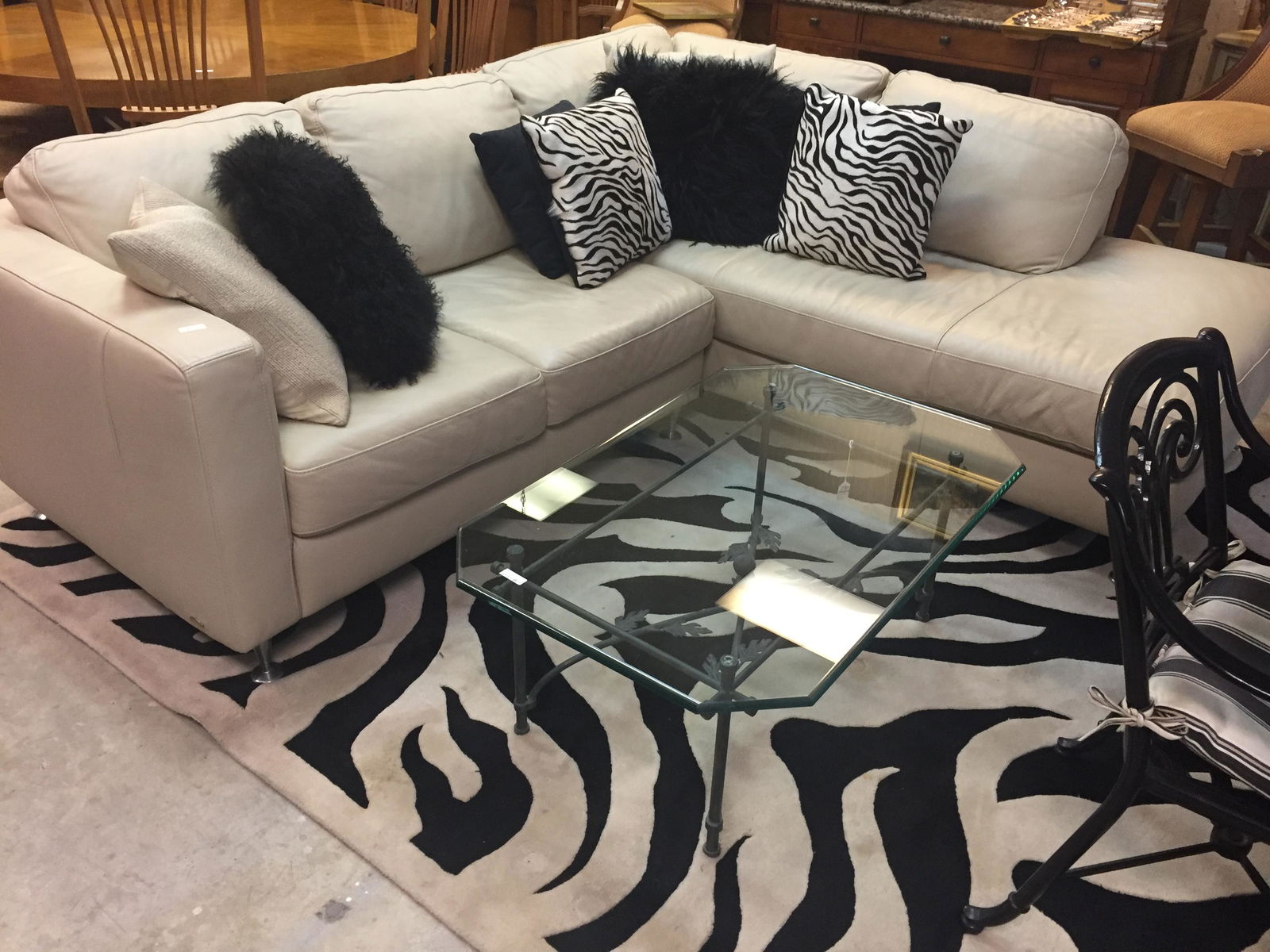 Italsofa Leather Sectional Sofa: Light Beige Italsofa Leather Sectional Sofa 7'7"x 6'10"