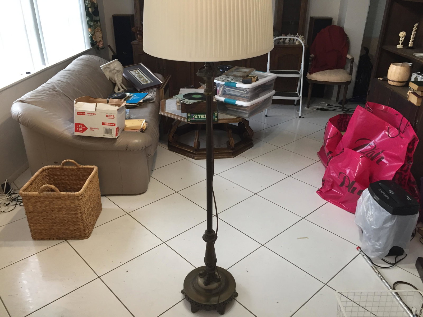 VINTAGE FLOOR LAMP W/DOLPHIN BASE:  VINTAGE FLOOR LAMP W/DOLPHIN BASE