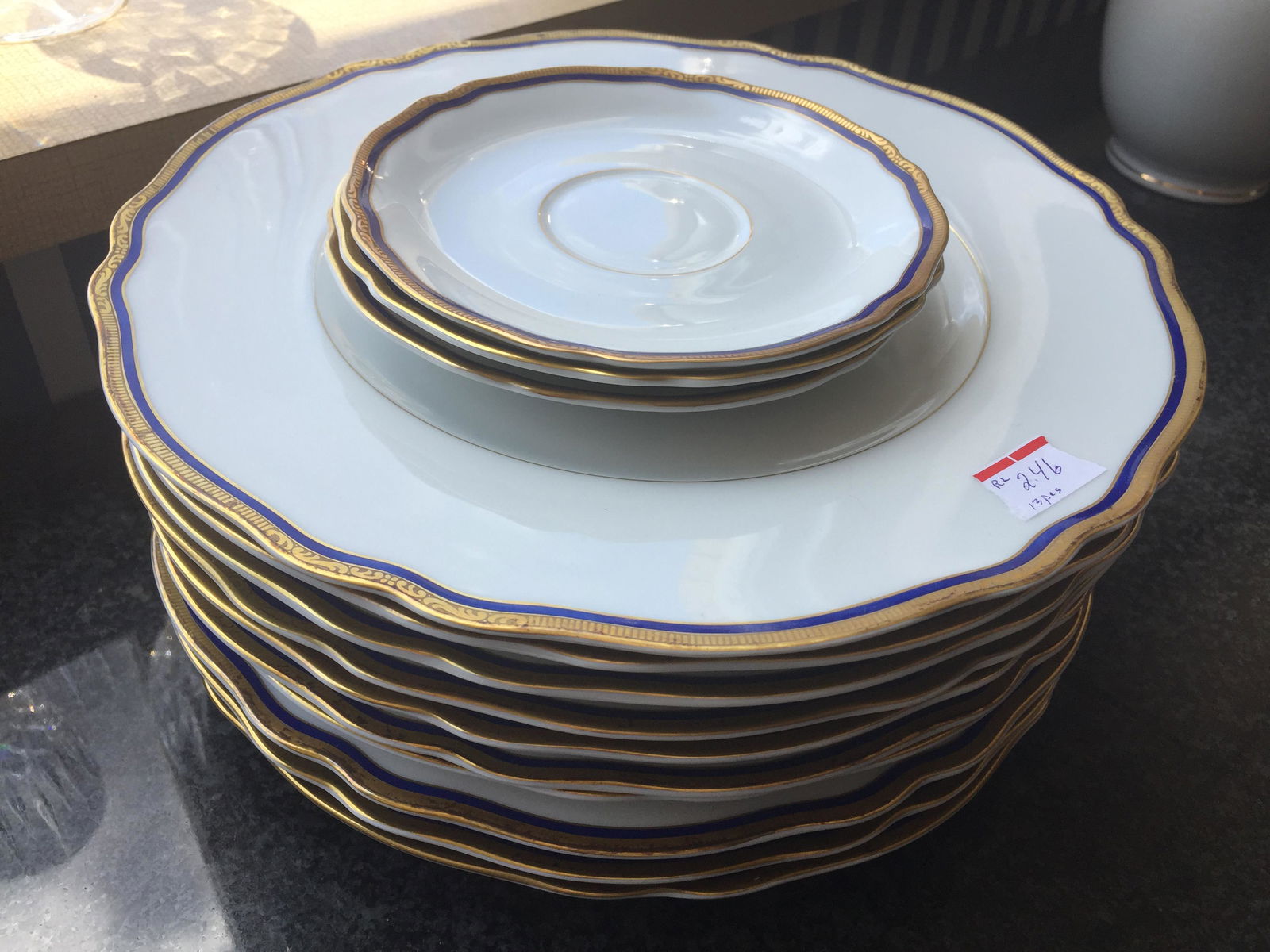 ASSORTMENT ‘FRANCONIA’ GERMANY CHINA:  ASSORTMENT ‘FRANCONIA’ GERMANY CHINA ‘La Marquise’13pcs