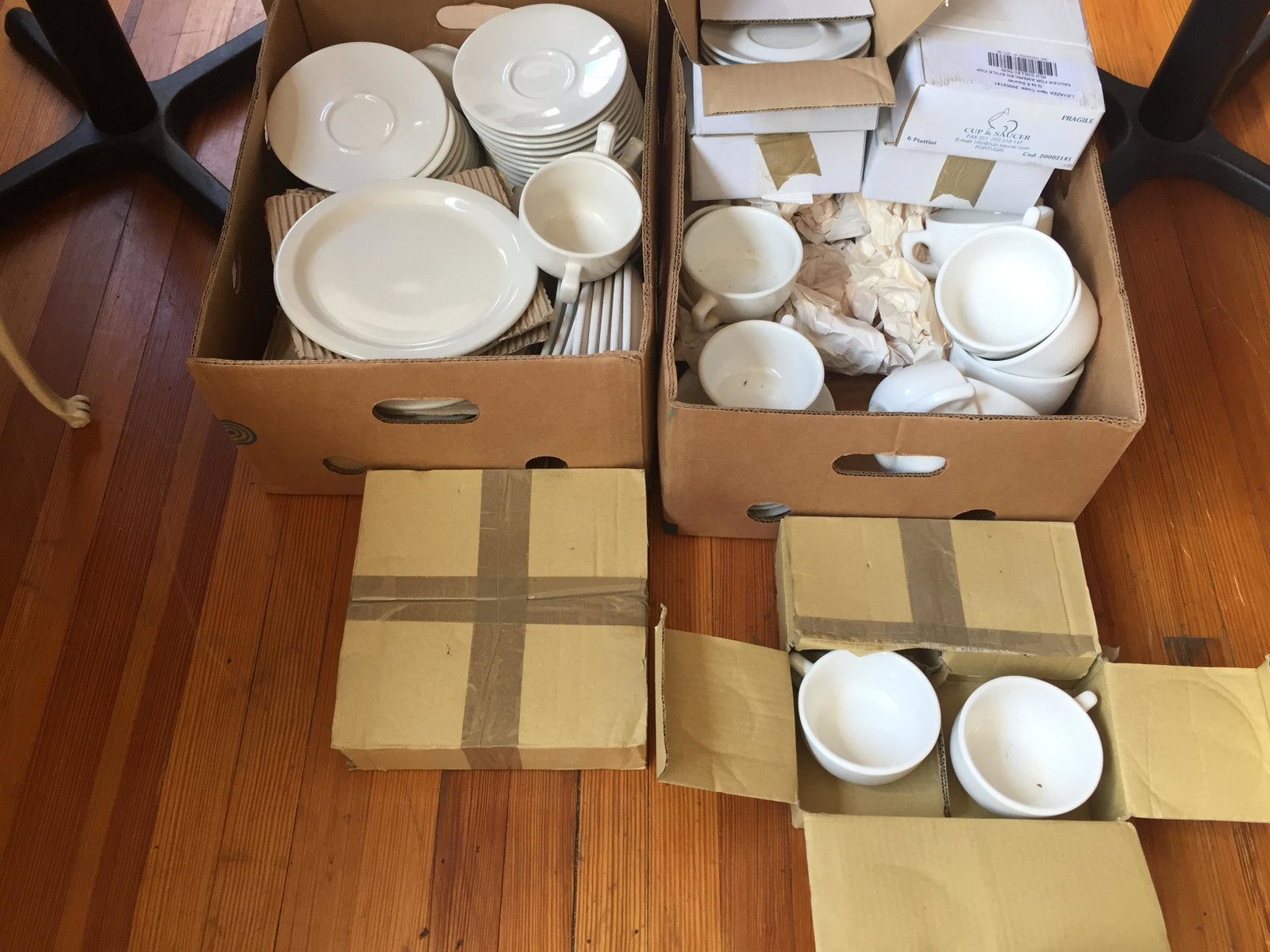Kitchen-Appliances: (2) Boxes of Restaurant Dishes(13) 9.5"plates(20) 7" plates(11) 6.5" saucers(14)5 5/8" saucers(30) 6 3/8" saucers(8) 4.5" Soup Bowls(27) 4.75" Soup Bowls