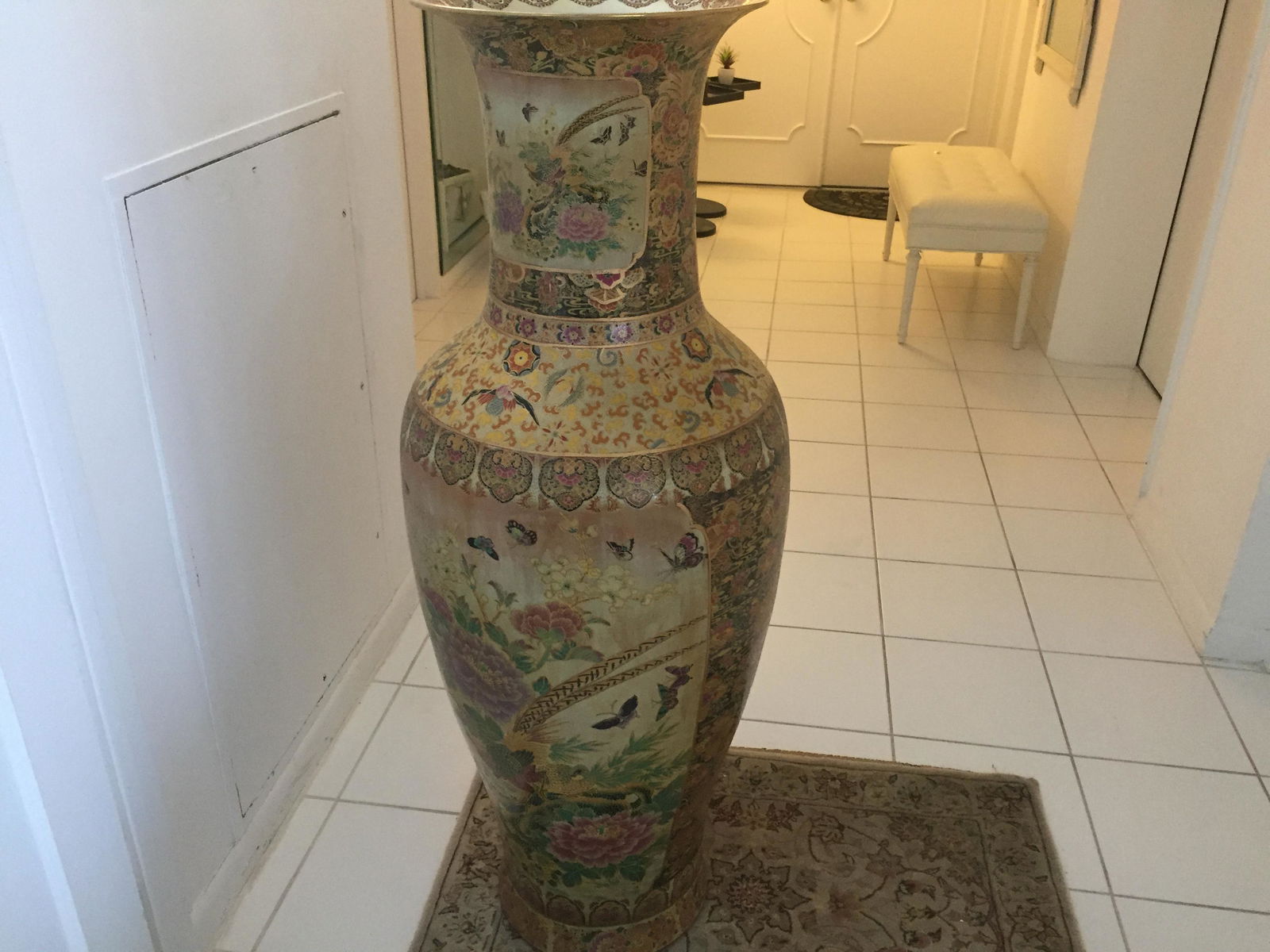 Royal Satsuma Floor Vase: Japanese Royal Satsuma Hand Painted Porcelain Floor Vase, 4'h x 18"dia Consigner PS