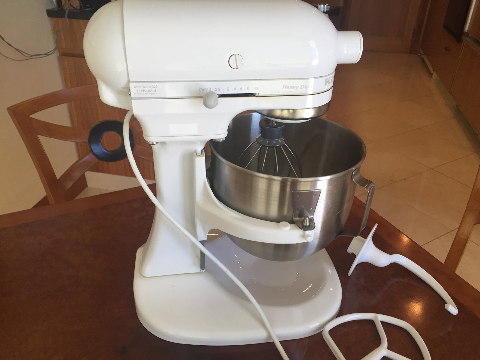 Kitchen: Kitchen Aid Mixer Consigner HP