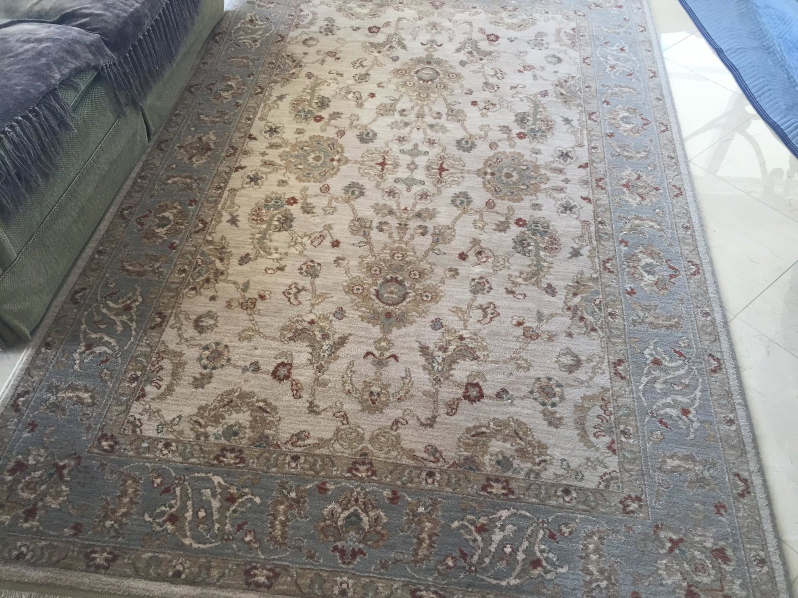 Rugs: Karastan Beige Area Rug 9'x5'9" Consigner HP
