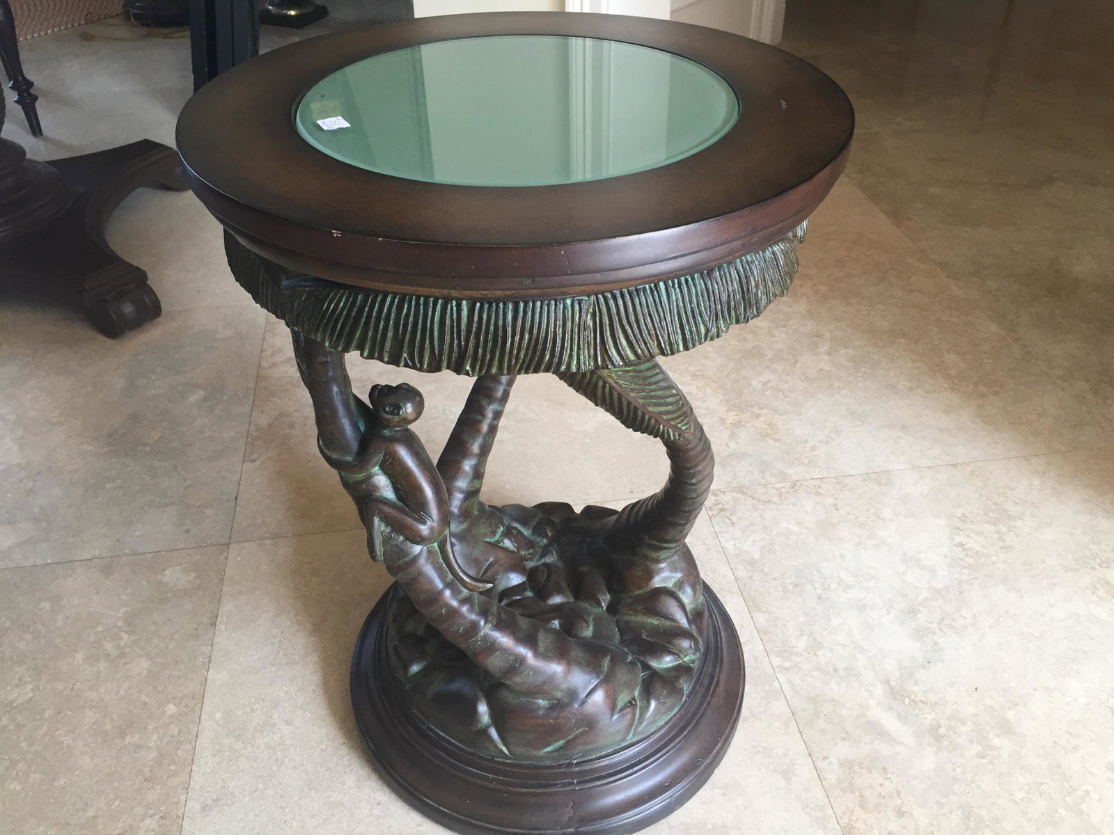 MONKEY-TABLE: MONKEY TABLE 24.5"h x 18"dia.