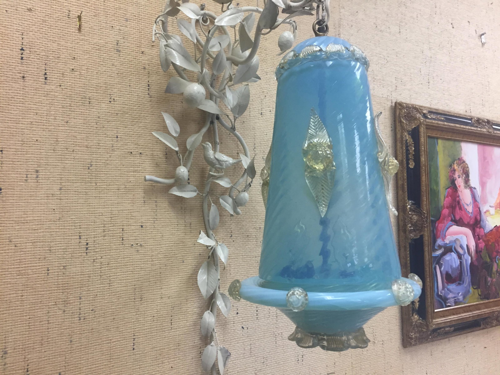 VENETIAN LIGHTING: ITALIAN WHITE METAL VINE W/BIRDS, WALL LIGHT W/VENETIAN GLOBE 4'h X 9"w - 16"h X 9"dia.