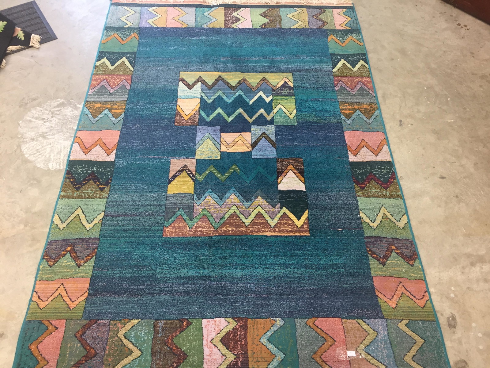 Area Rug: Multi-Color Area Rug, 7'7"x5'2"