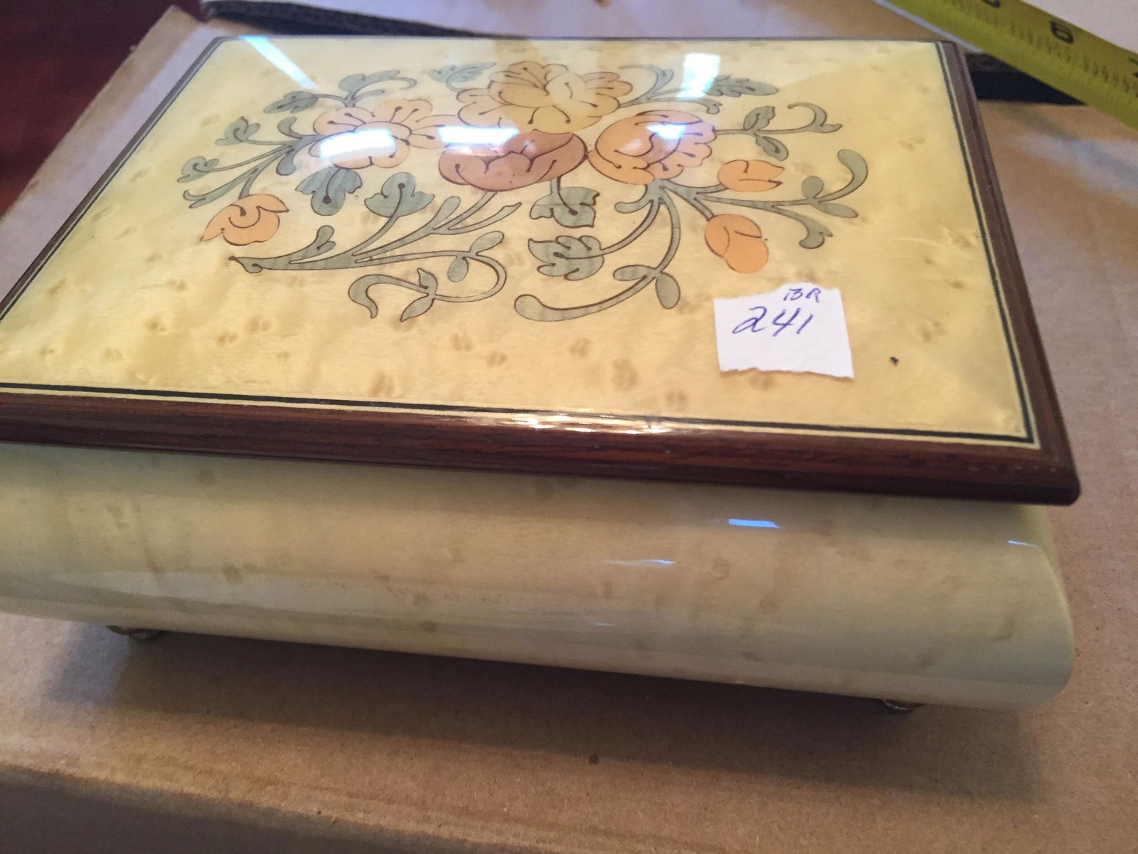 Italian Jewelry/Music Bx (1 of 3)