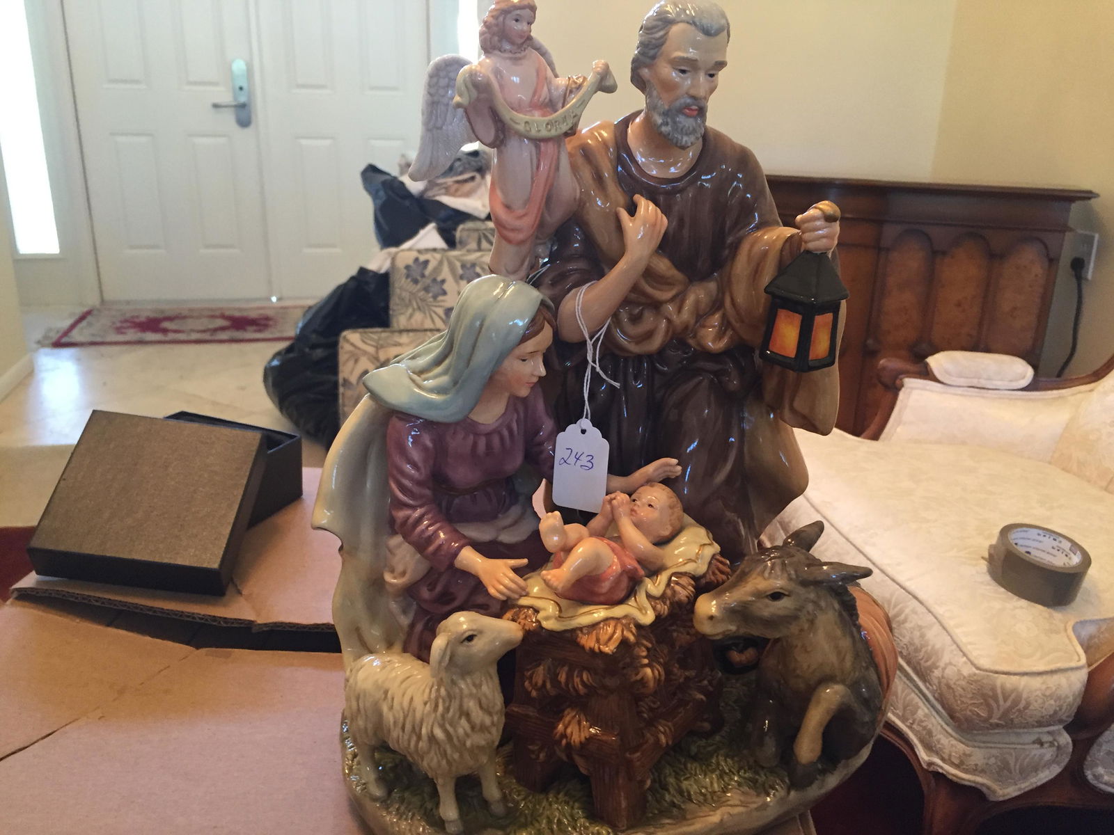 Ceramich Nativity Scene (1 of 3)