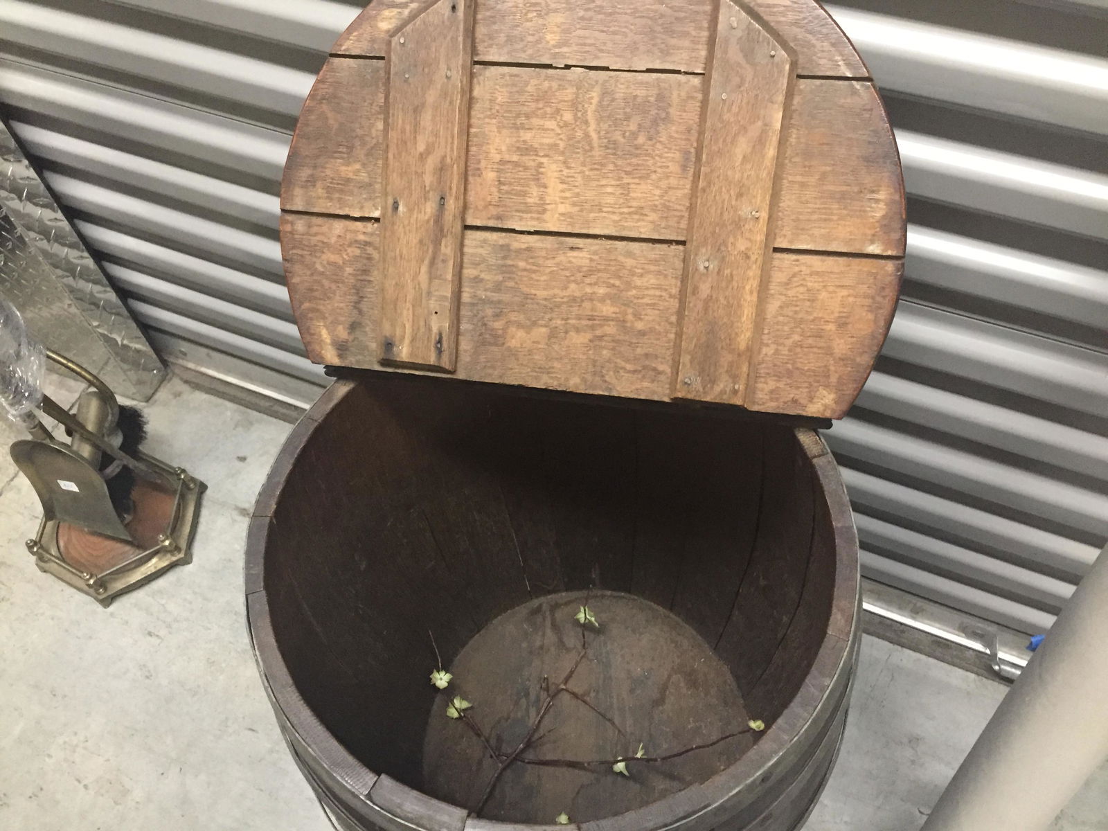 Whiskey Barrel (1 of 3)