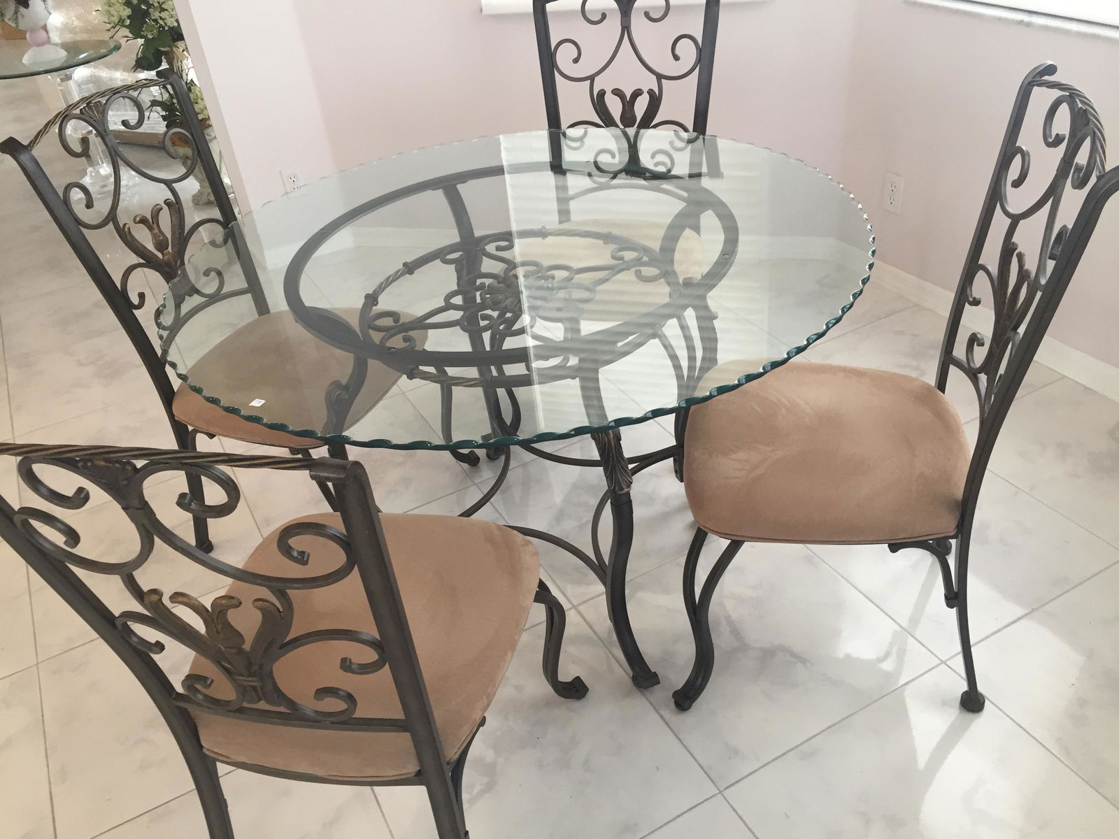 Blk. Metal, Glass Top Table-Chairs (1 of 3)