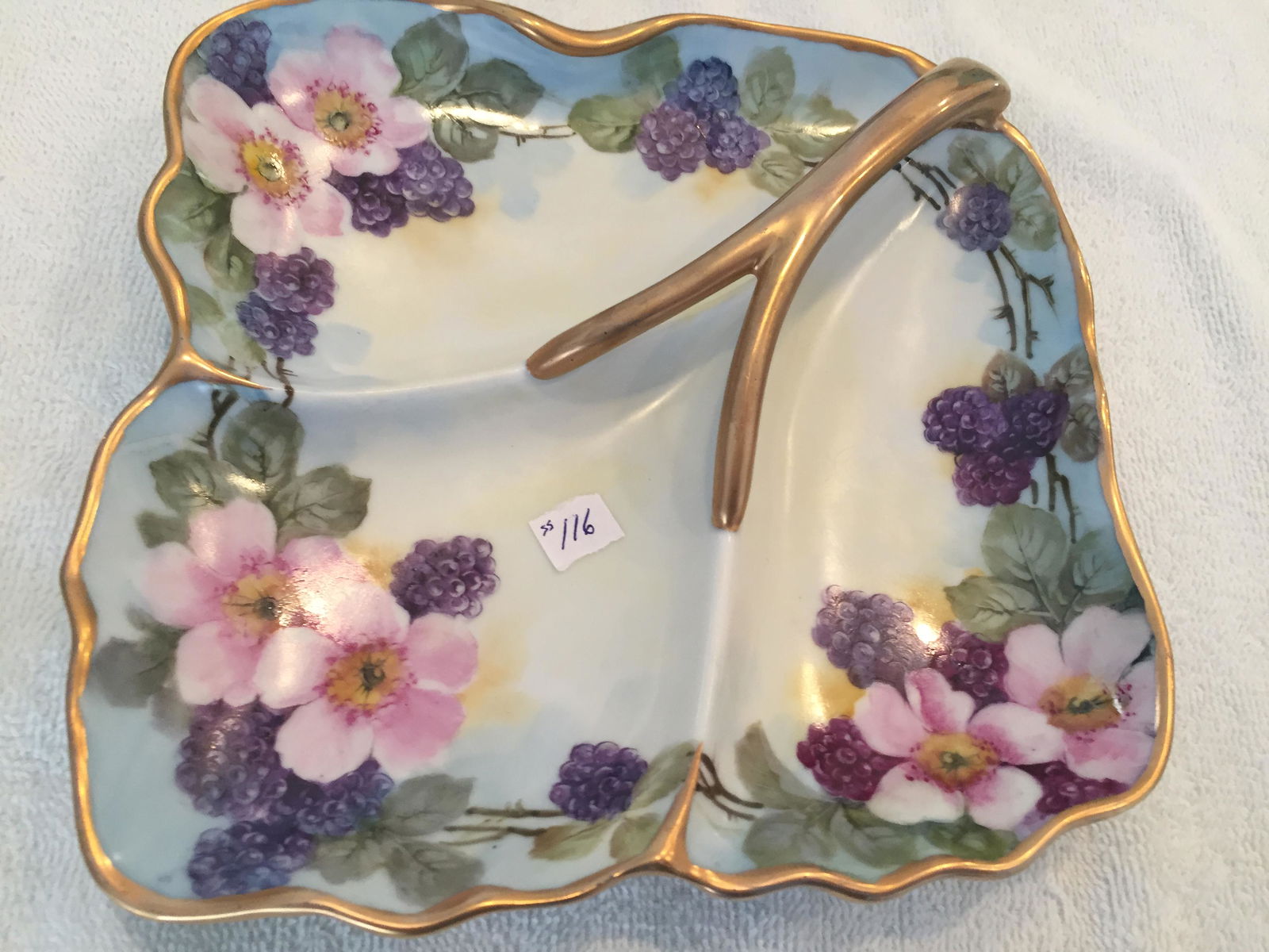 H.Paint Handle Divided Dish (1 of 3)