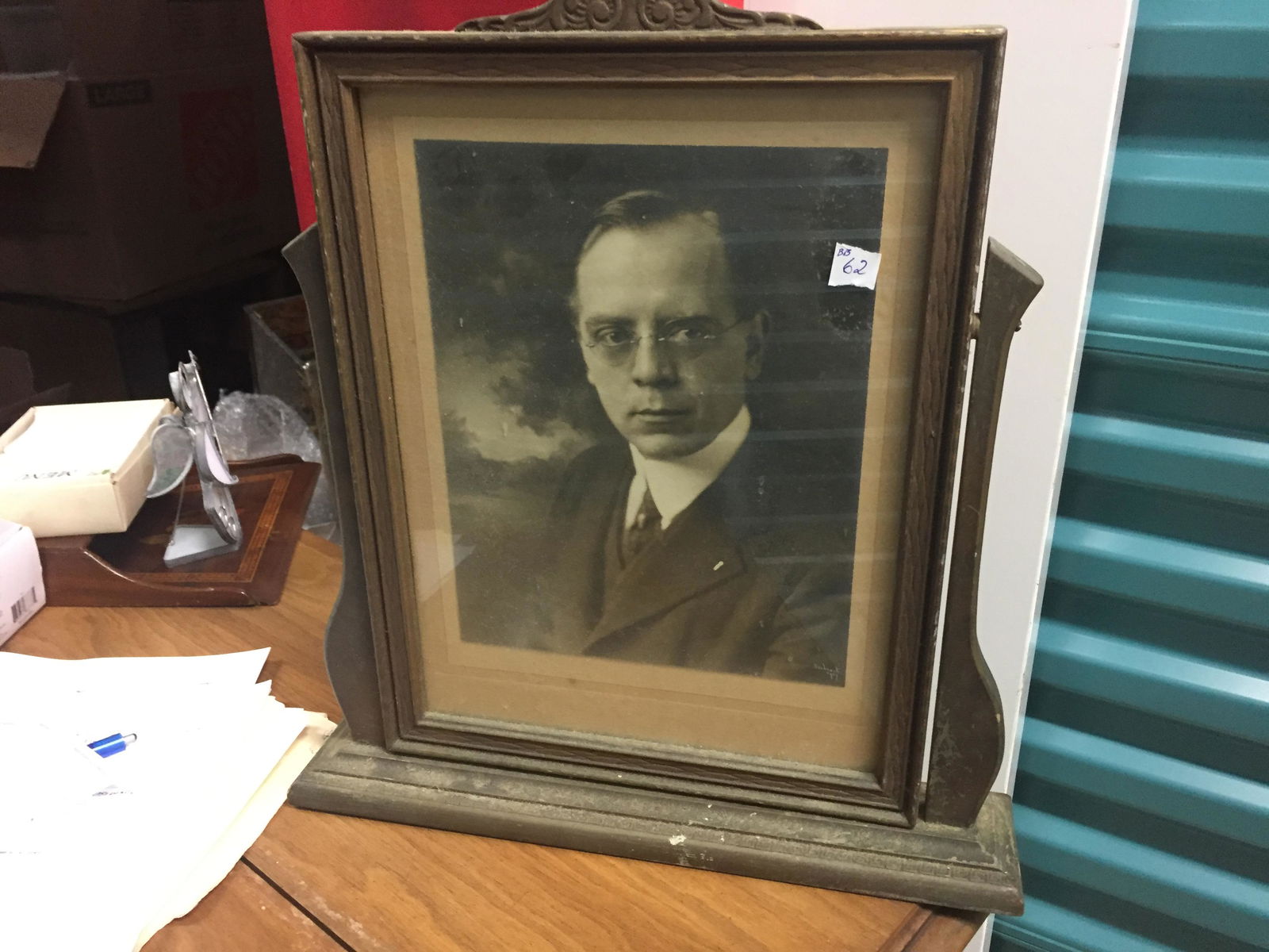 Dresser Picture Frame (1 of 1)