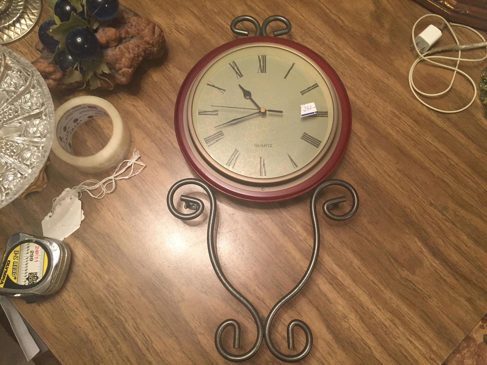 Quartz Wall Clock (1 of 3)