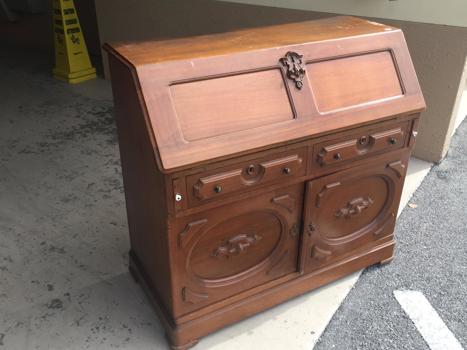 Rosewood Slant Top Desk (1 of 5)
