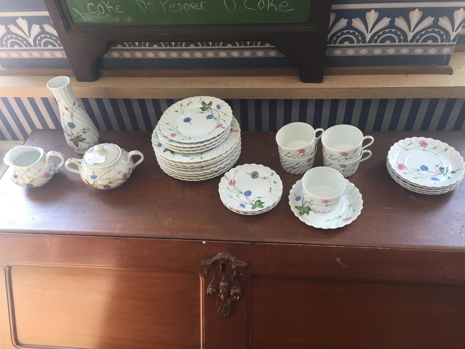 29pcs. Limoges Desert Set (1 of 4)