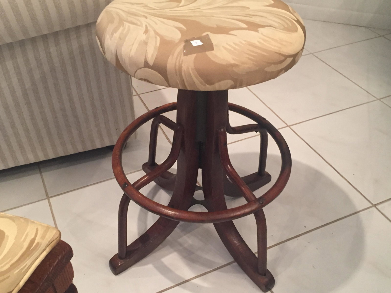 Round Wood Stool: Wood Base Stool, 26h x 18dia.