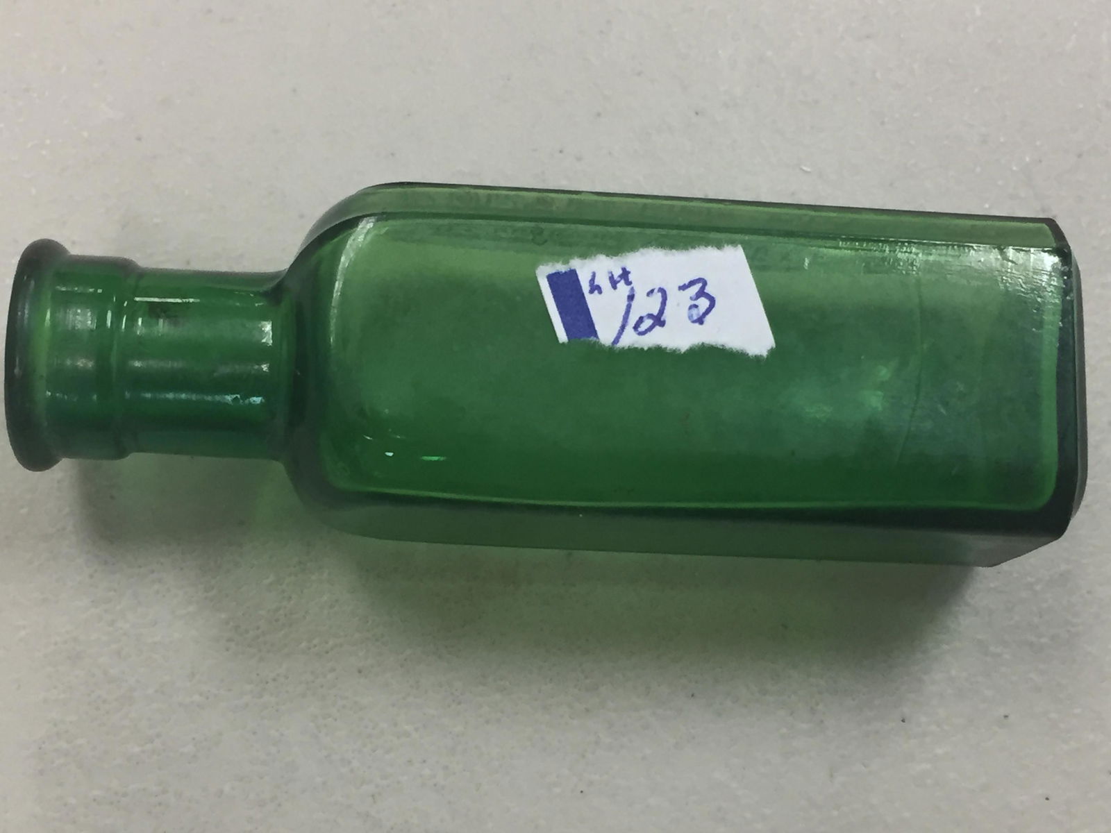 RARE OREGON DRUG PHARMACY BOTTLE LIPMAN WOLFE PORTLAND (1 of 4)