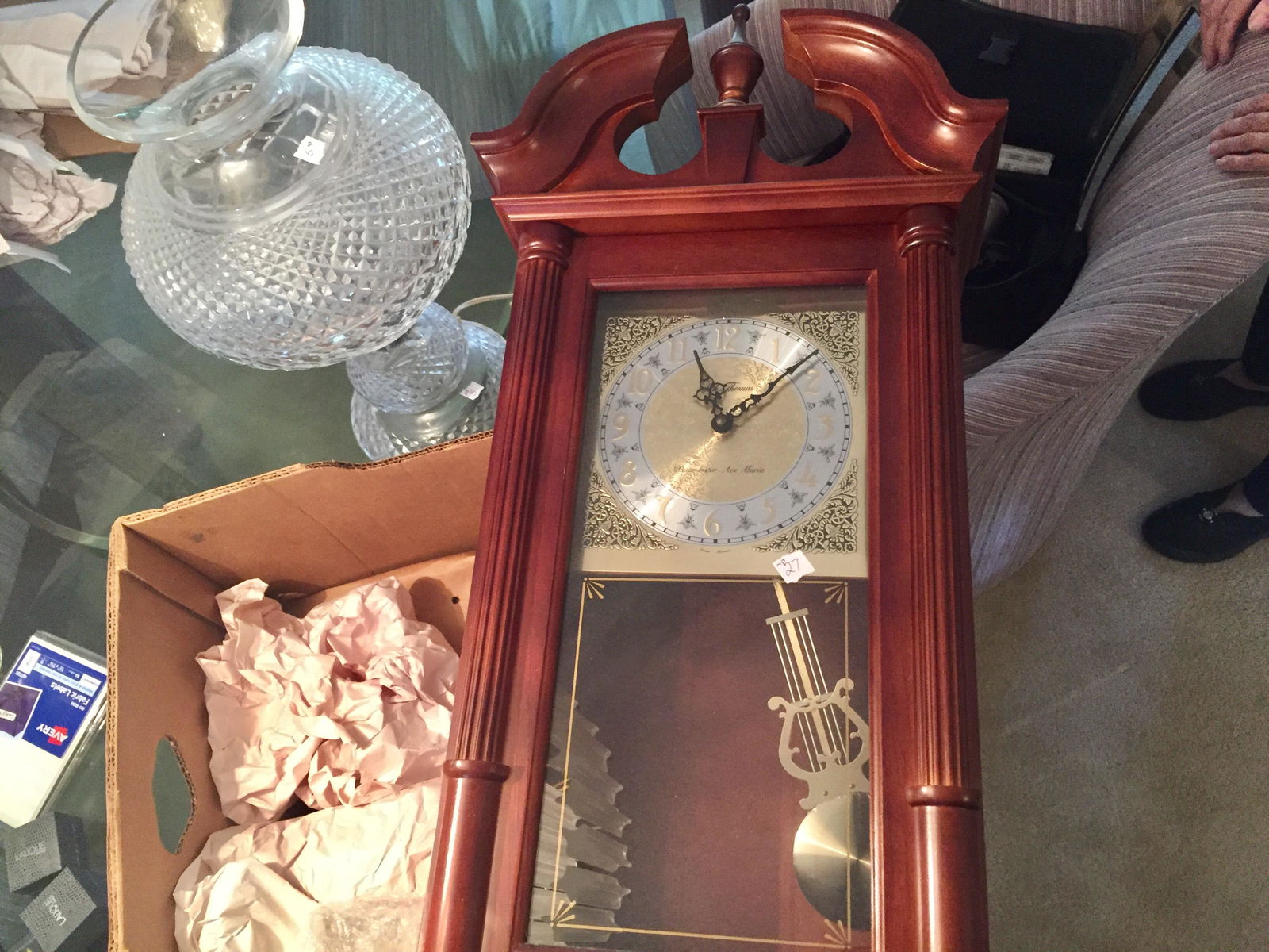 Seth Thomas Wall Clock: Seth Thomas Batt. Powered Wall Clock, 27.5h x 13w