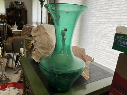 Blenko Vase: Blenko 119"h x 11"dia. Vase