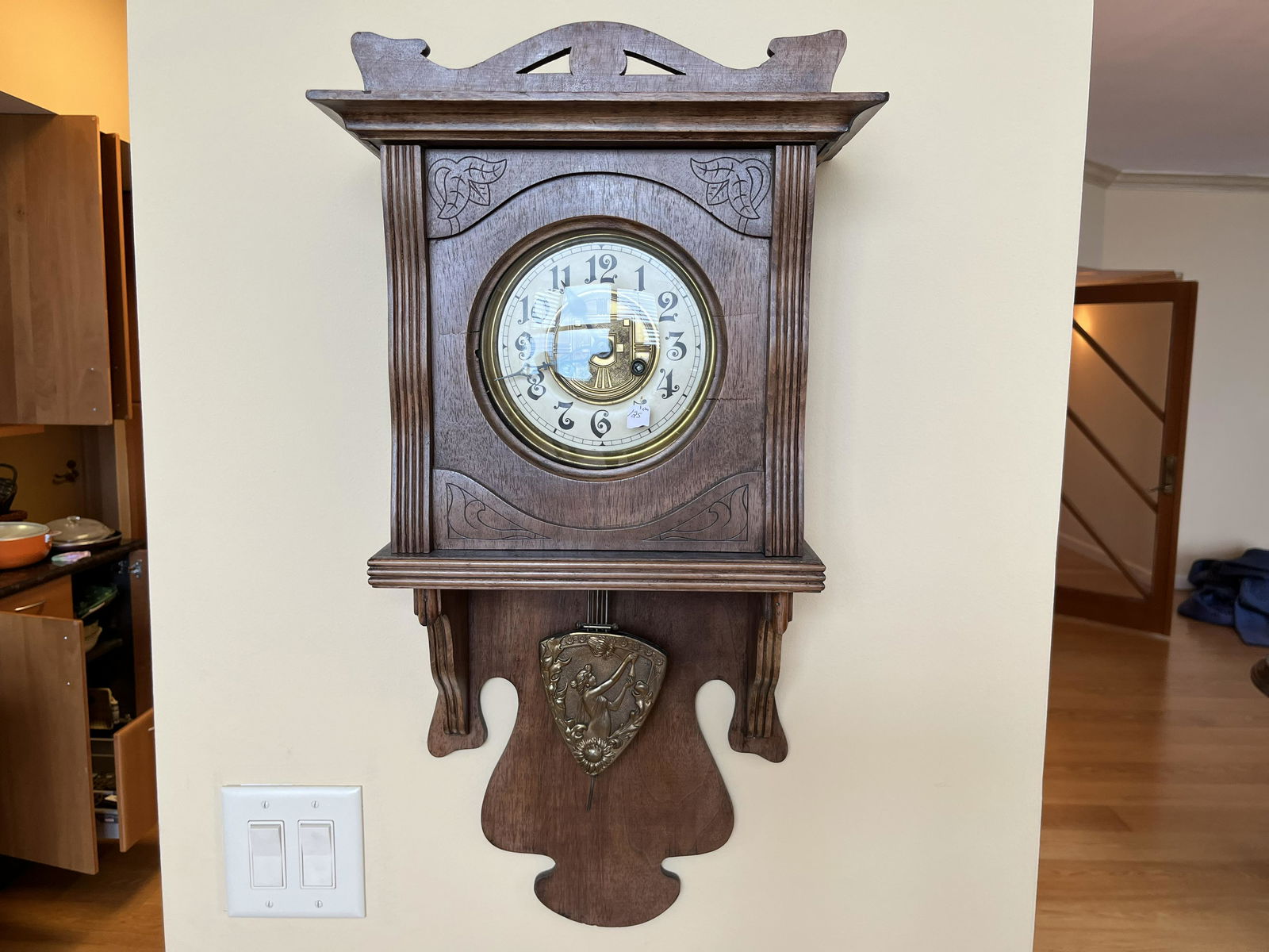 Antique  Wall Clock (1 of 5)