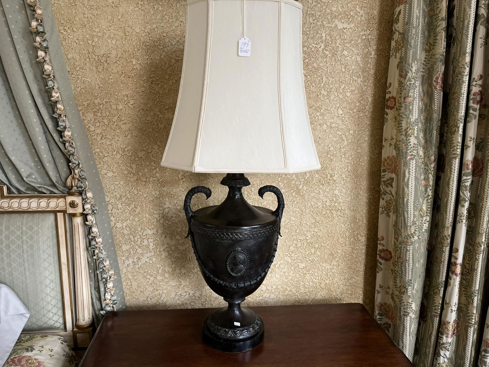 Pr.Bronze lamps, Marble Bases (1 of 4)