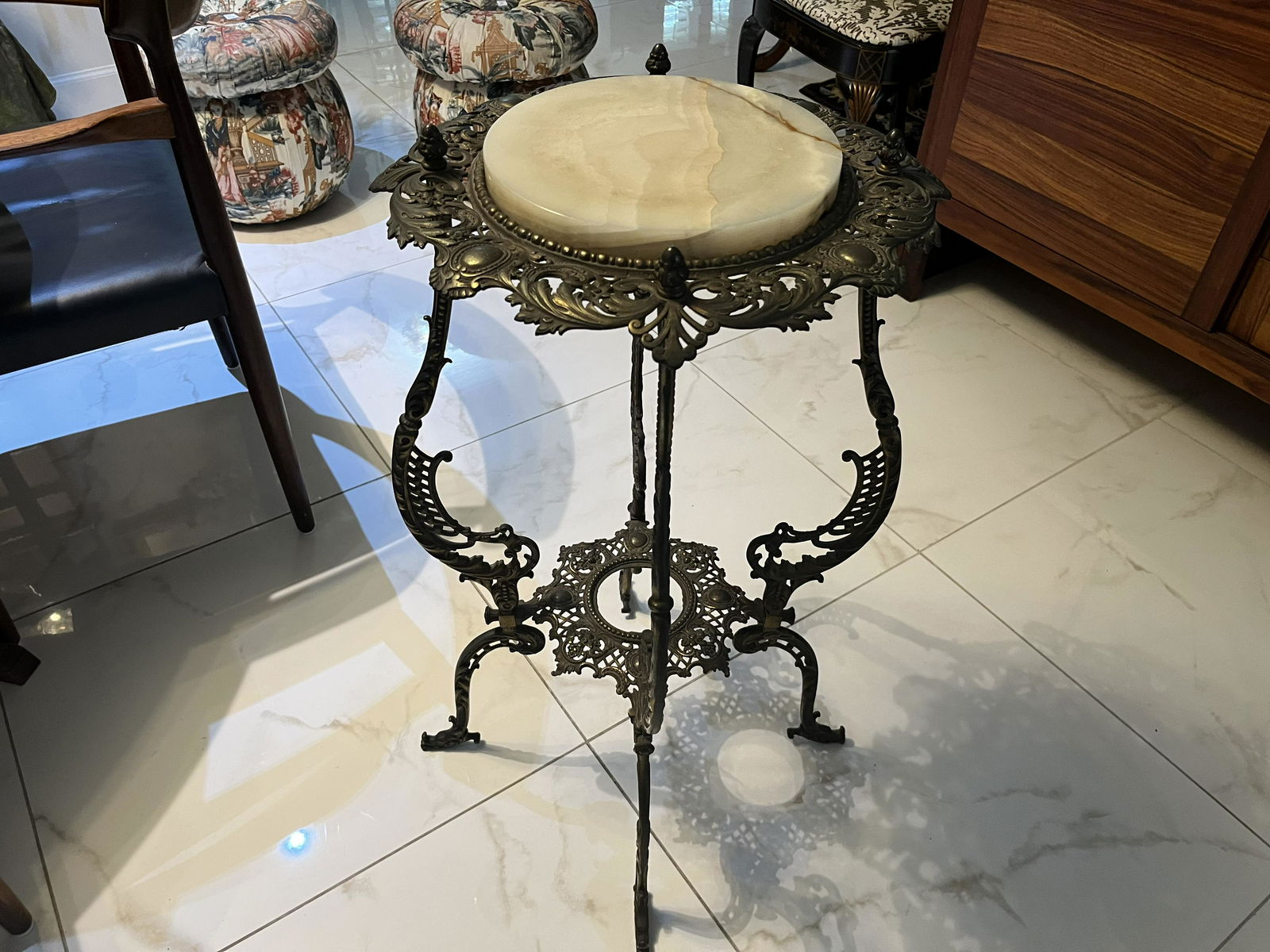 Victorian Open Wk. Brass Plant Stand (1 of 4)
