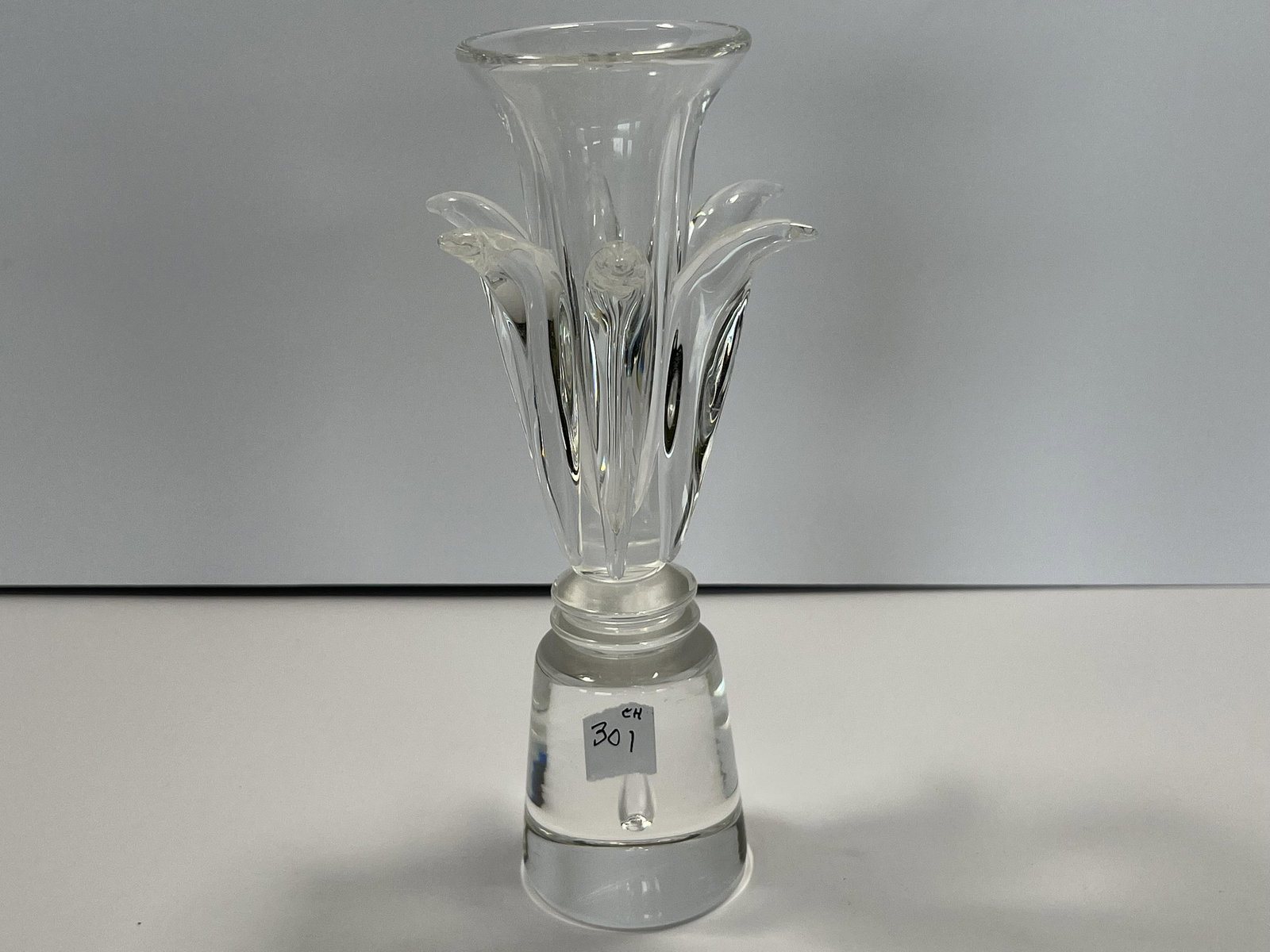 Steuben Vase: Steuben 7"h Vase