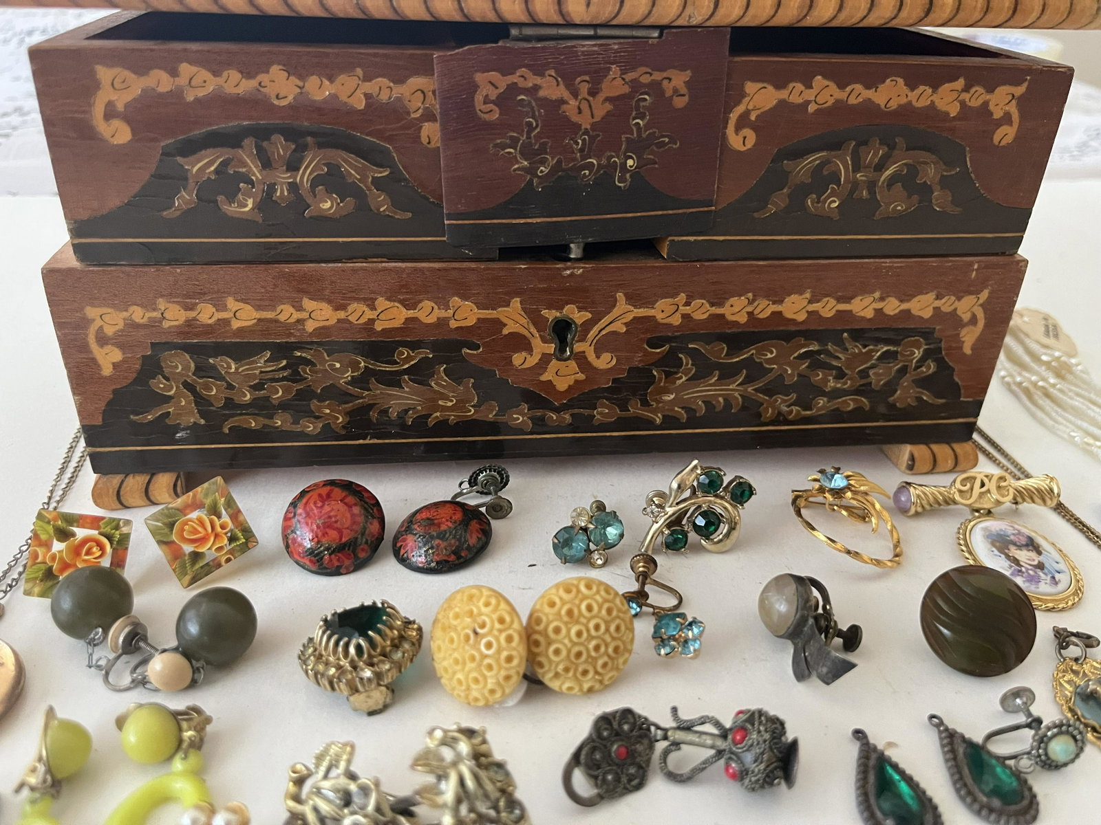 Italian Musical Jewelry Box plus Costume Jewelry: Vintage Italian Inlaid Musical Jewelry Box with Costume Jewelry