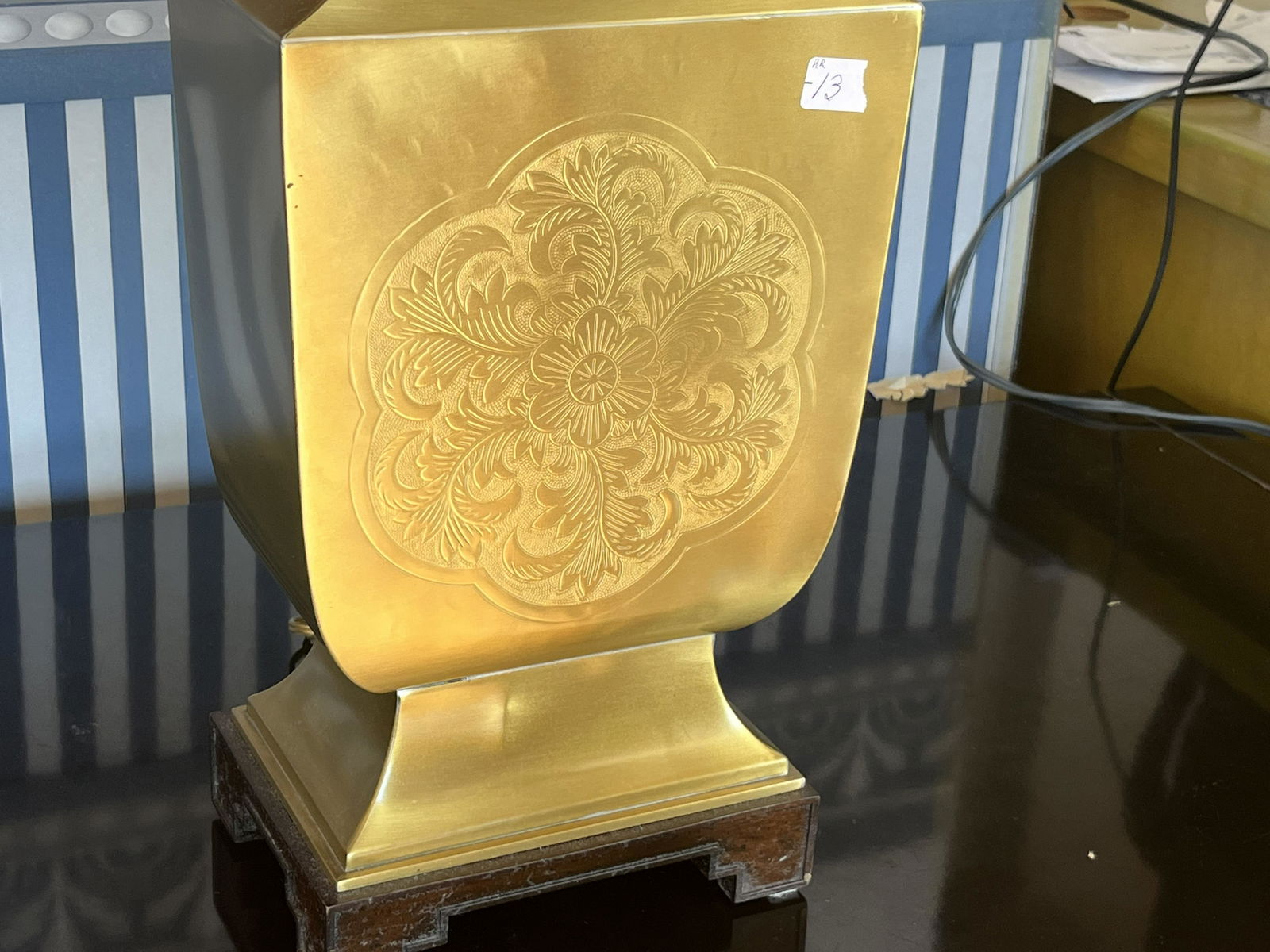 Brass Oriental Lamp (1 of 6)