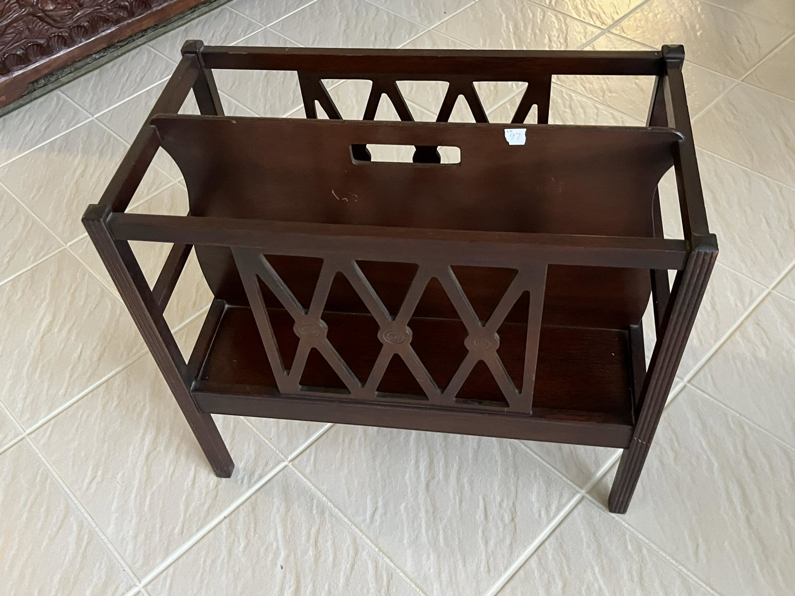 Magazine Stand: Vintage Magazine Stand, 18x20x11