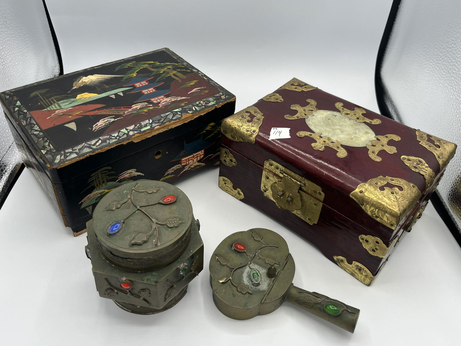 Bx.Lt. Oriental Boxes plus (1 of 7)