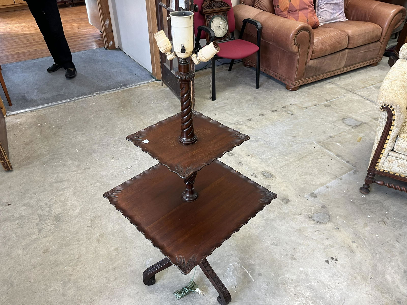 Barley Twist 2-Tier Table Lamp (1 of 5)