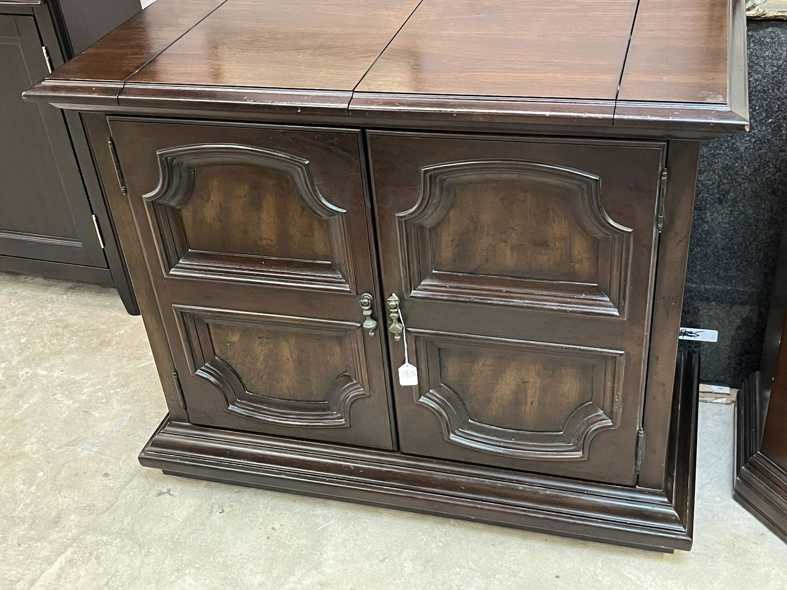 Vintage Henredon Rolling Bar Cart (1 of 6)