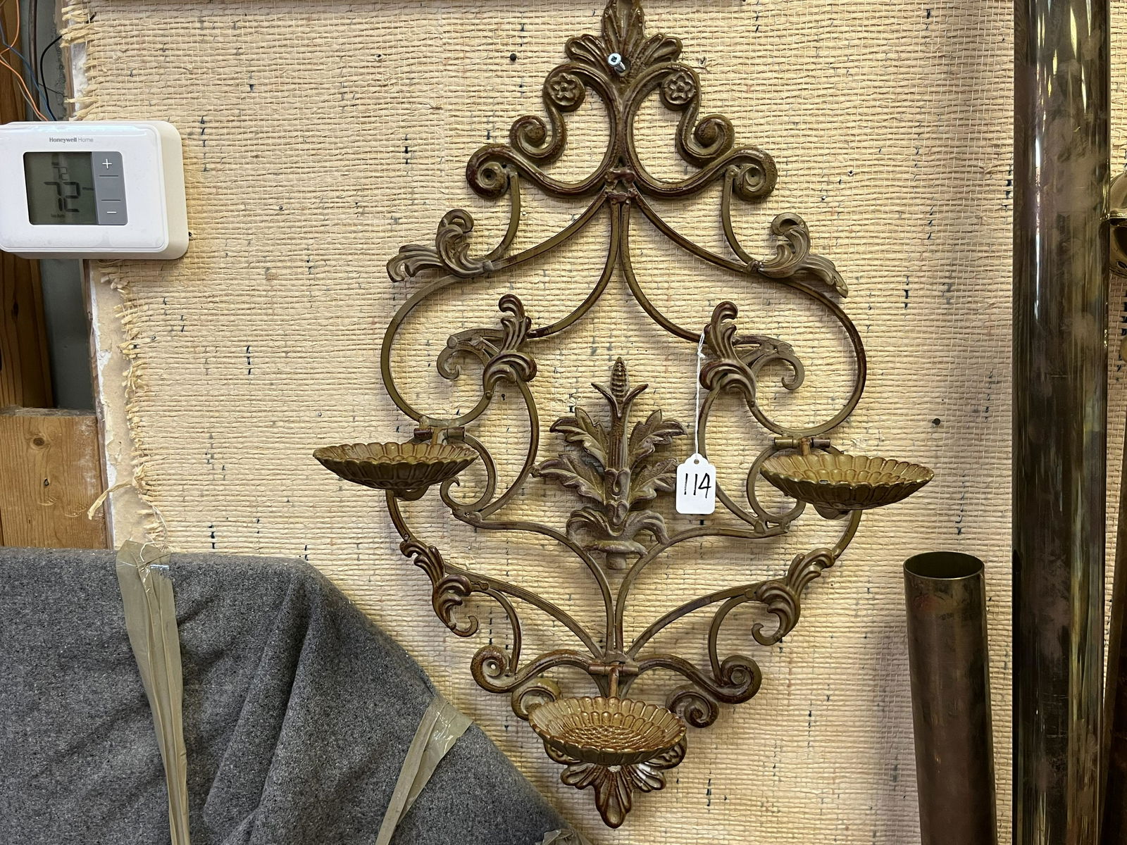 Golx Metal Wall Mount Candle Holder (1 of 3)