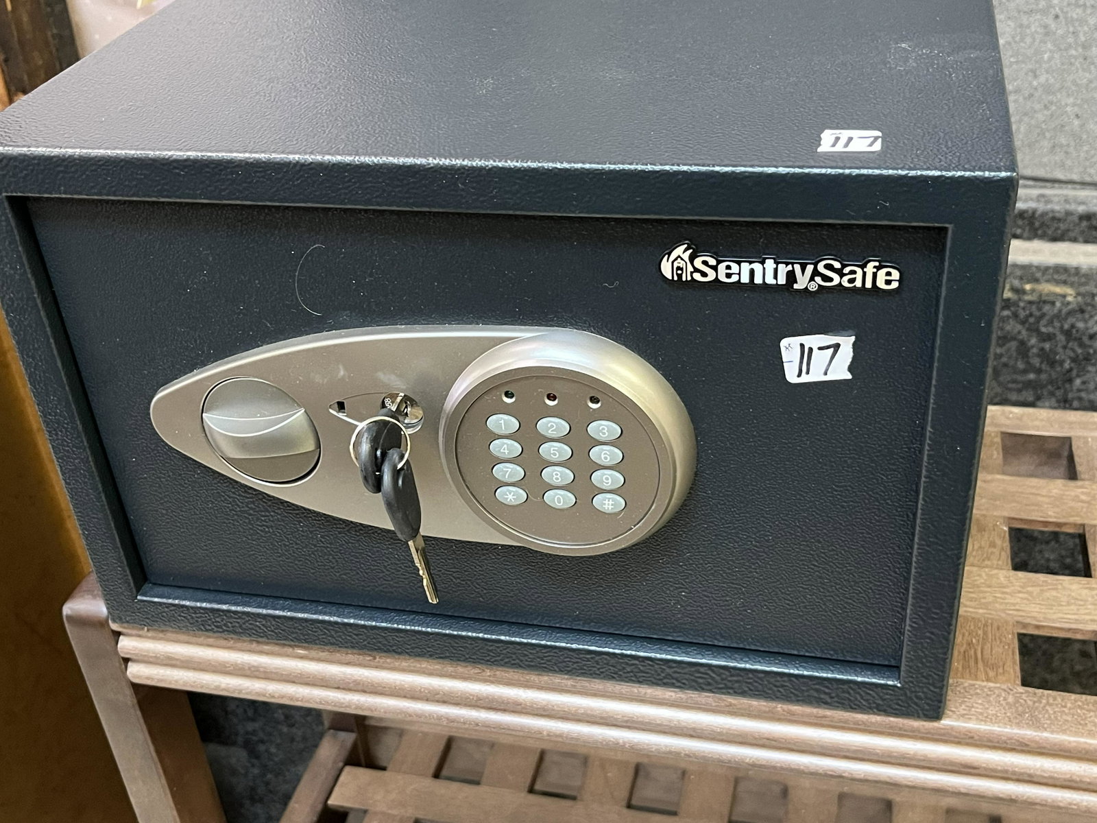 SentrySafe: SentrySafe, 8,75 x 13.75 x 10d (bolts to mount included) 4cu ft. 12lbs