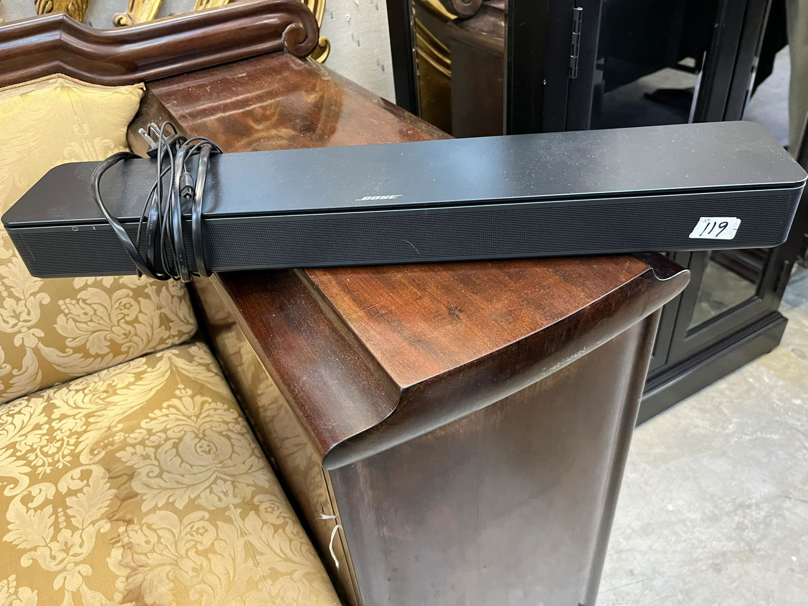 Bose Soundbar (1 of 2)