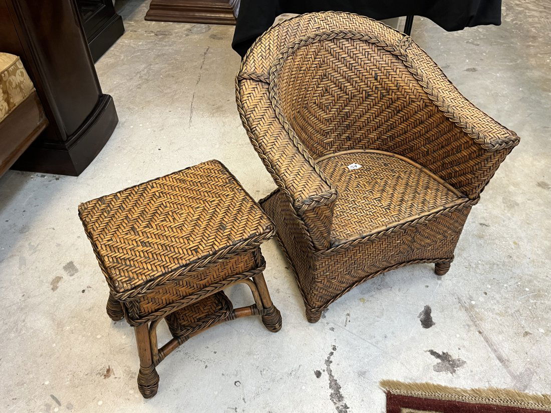 Child's Wicker Chair/Table (1 of 1)