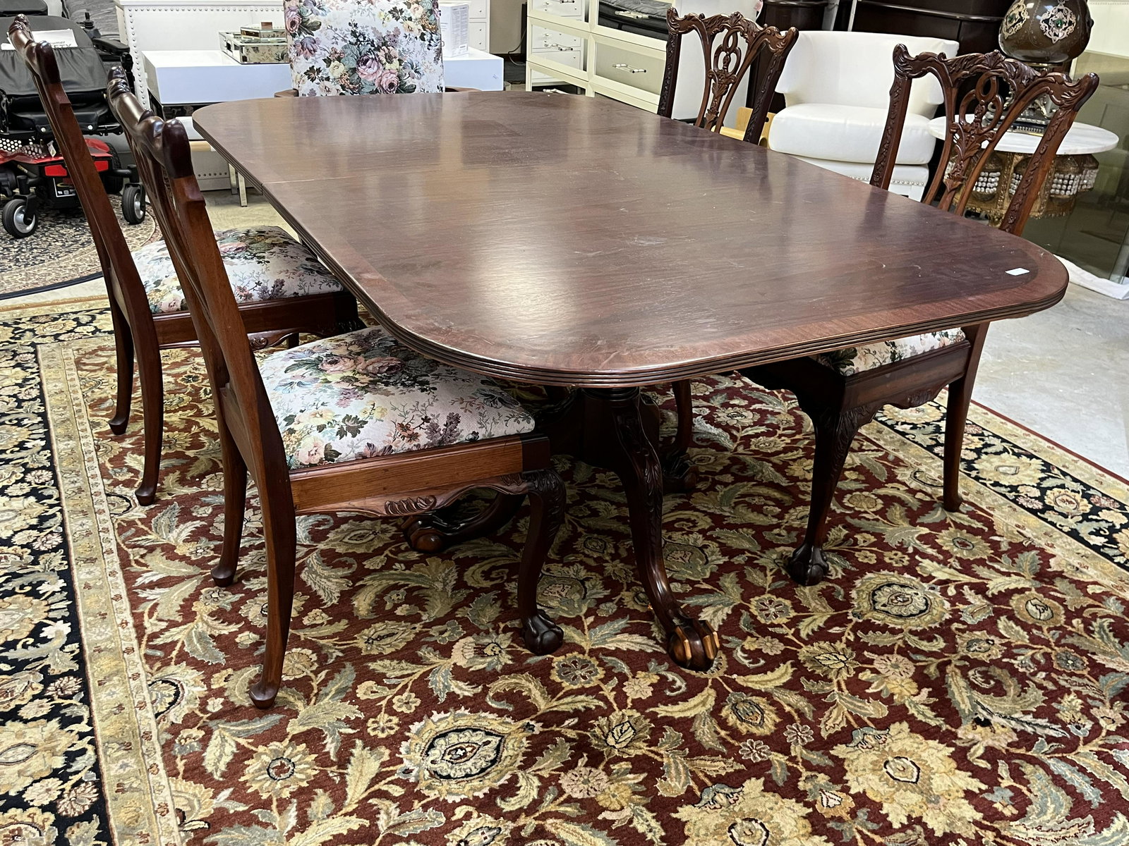 Chippendale Dining Rm. Table/Chairs (1 of 6)
