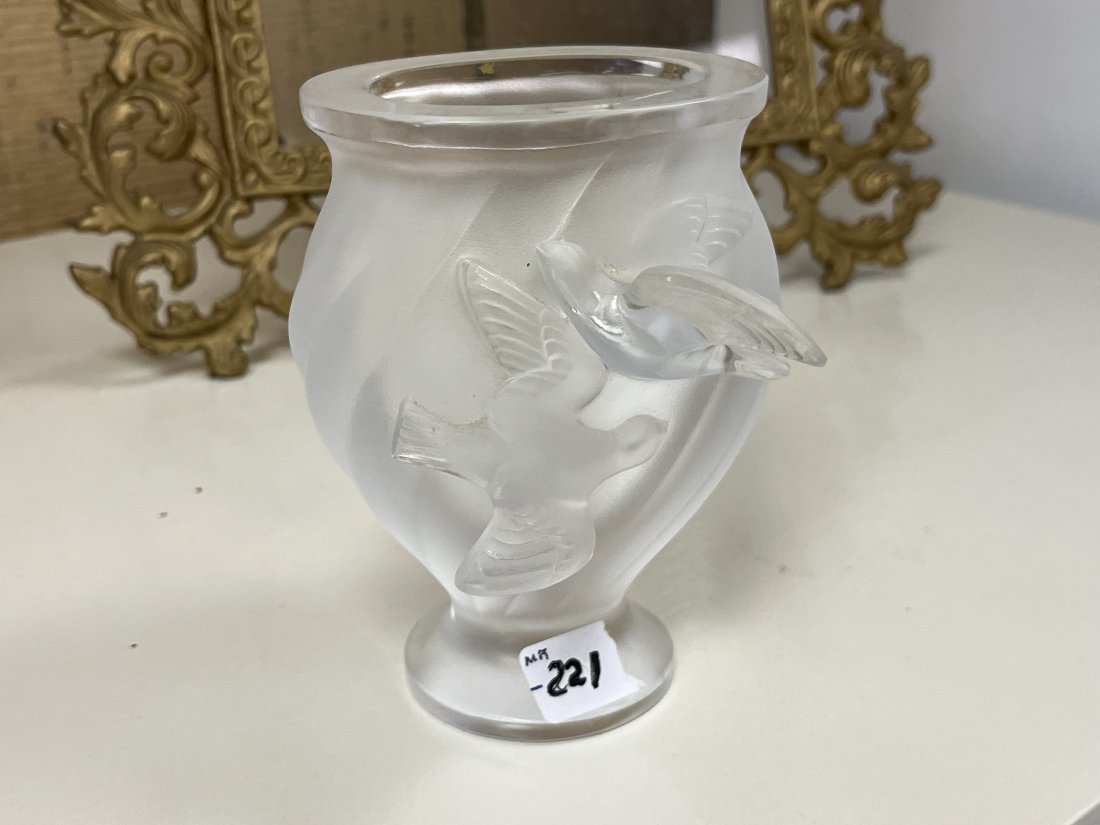 Lalique Bird Vase (1 of 4)