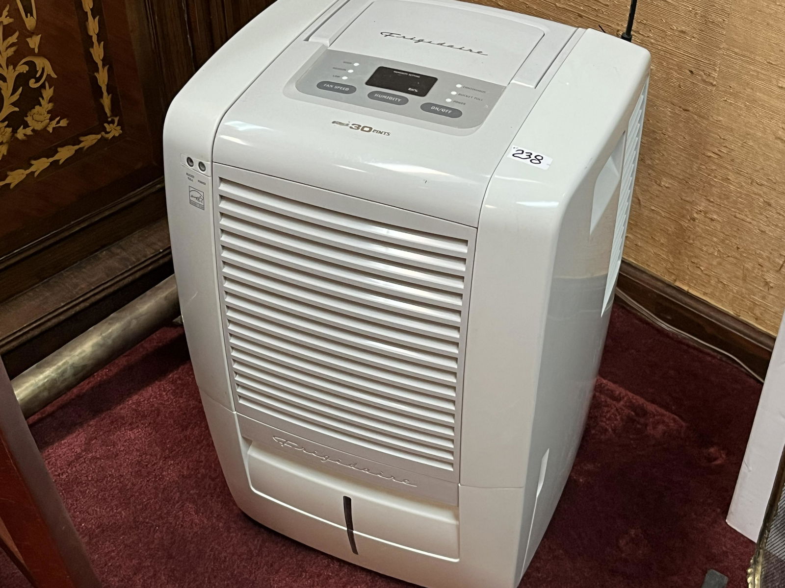 Frigidaire Dehumidifier (1 of 3)