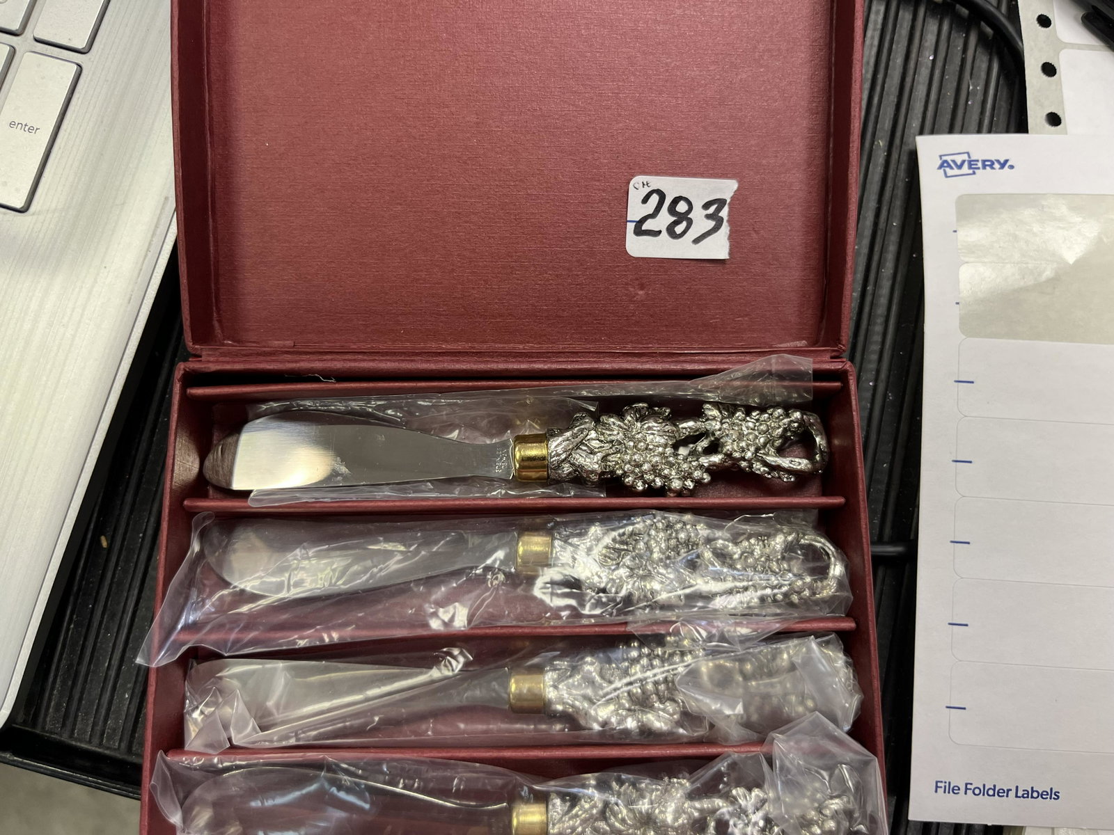 Arthur Court Grape Spreaders: Arthur Court Grape Spreaders, Set of 4