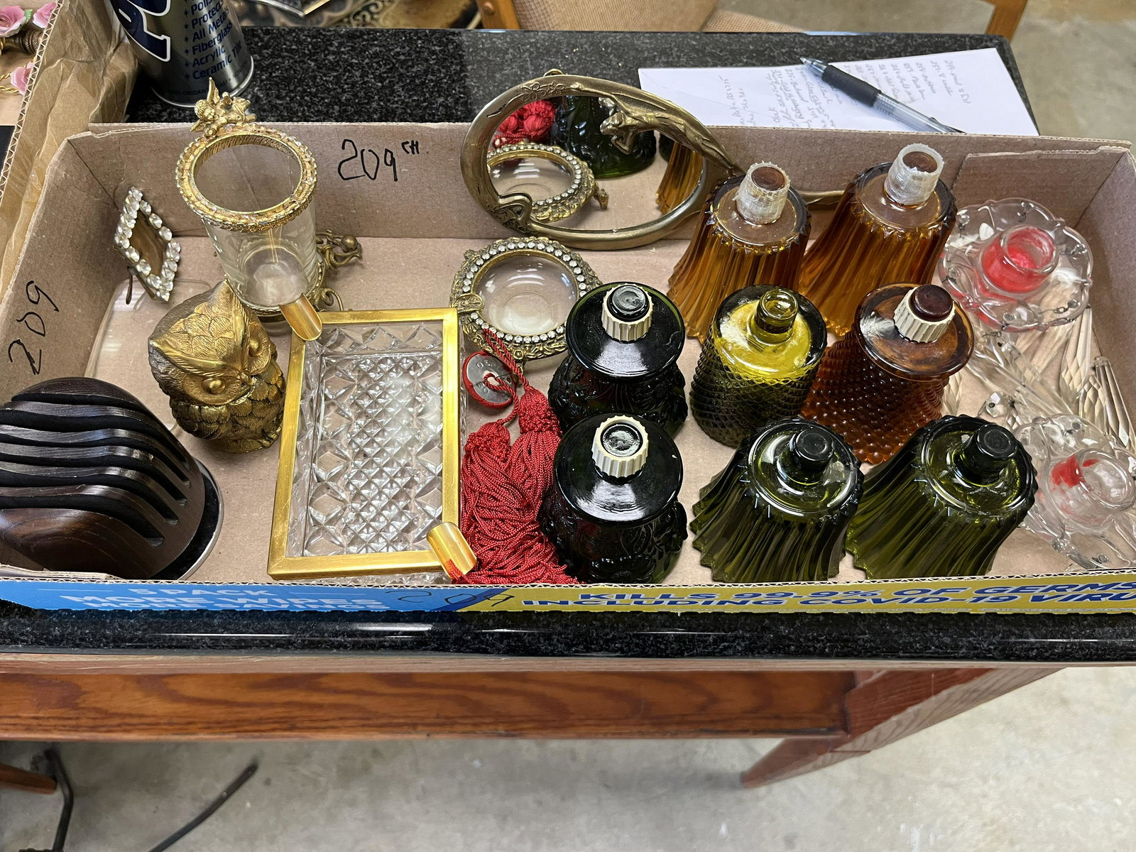 Box Lot (voties,ash trays) (1 of 4)