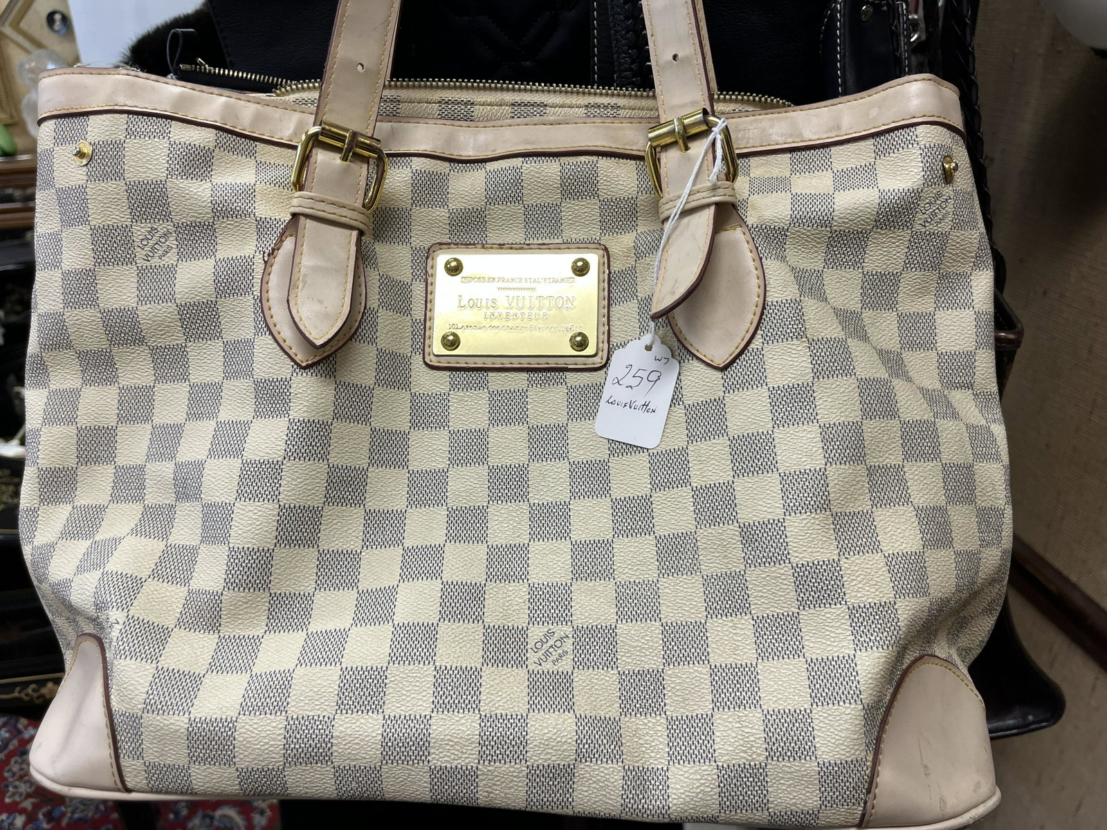 Louis Vuitton Handbag: Louis Vuitton Handbag