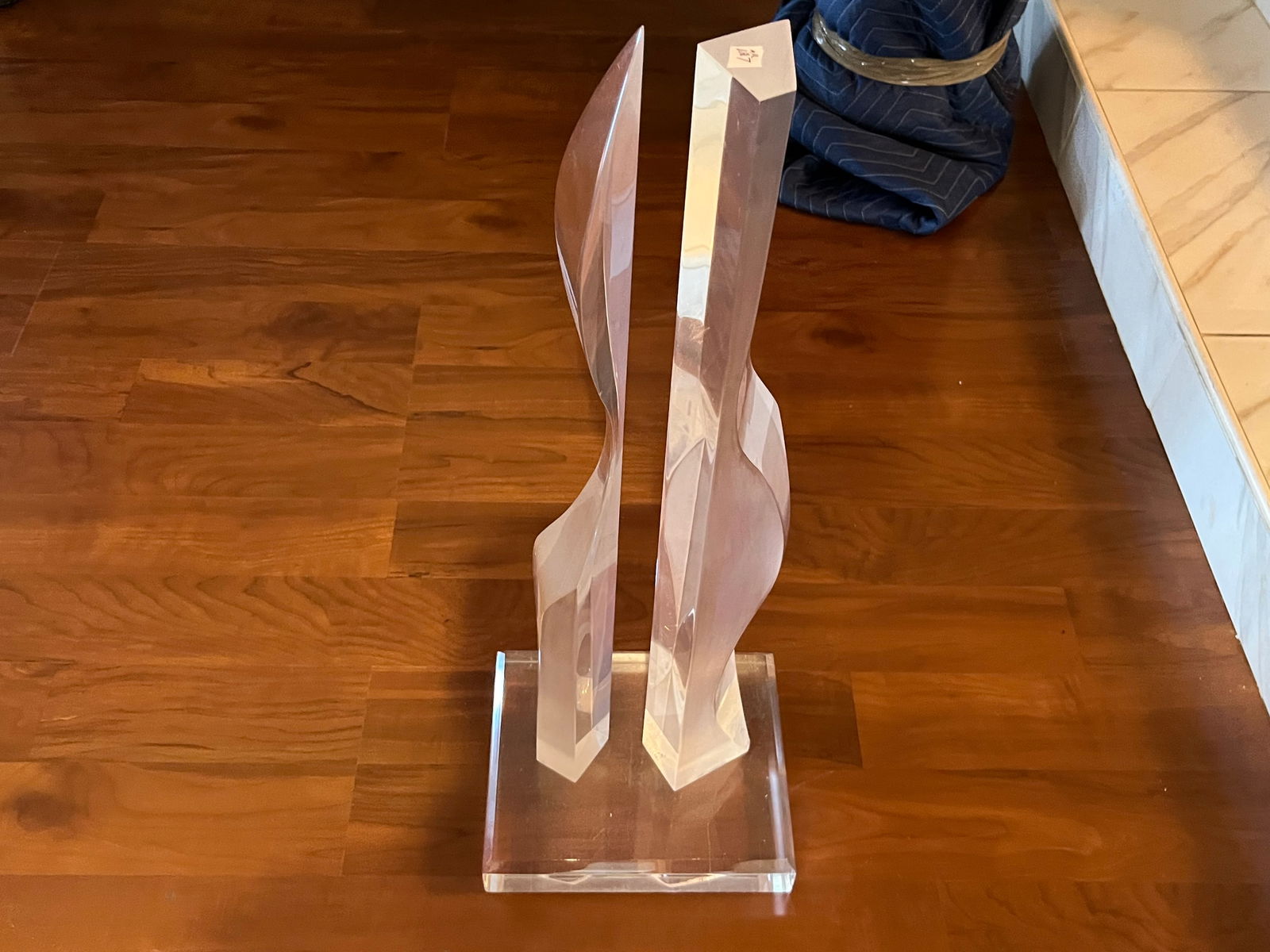 Acrylic Sculpture (1 of 3)