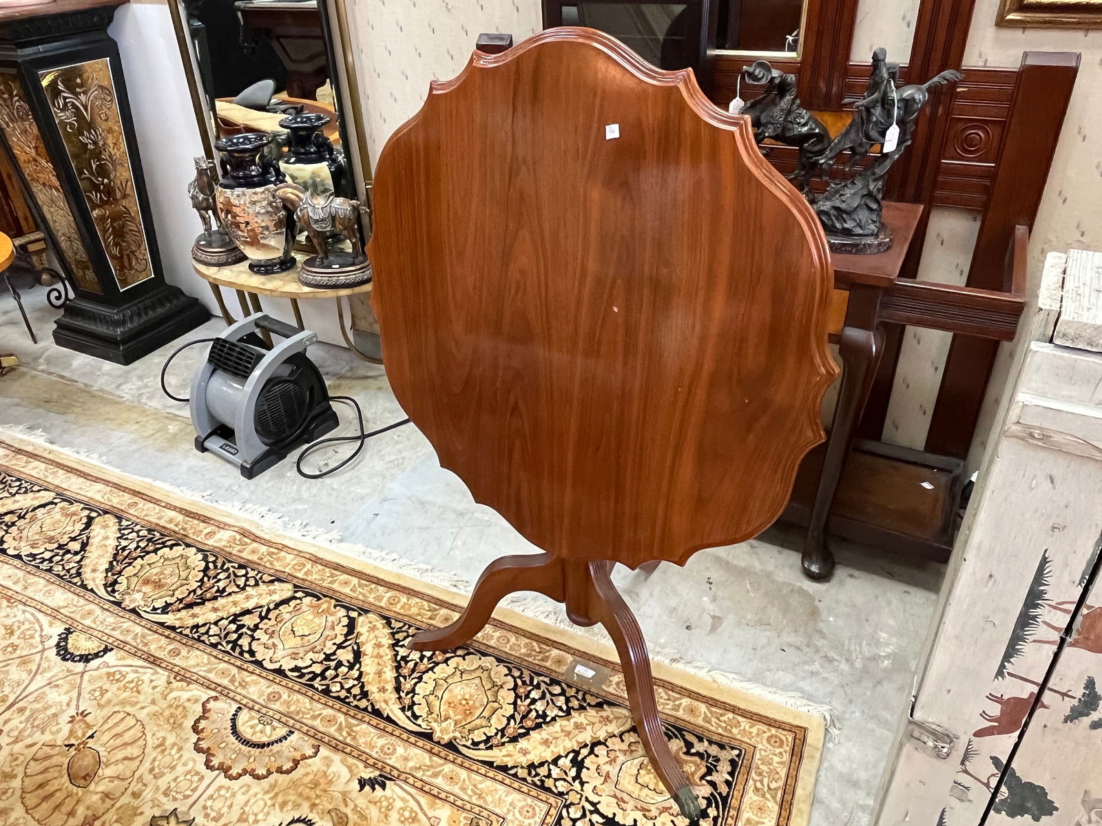 Mahogany Tilt Table (1 of 4)