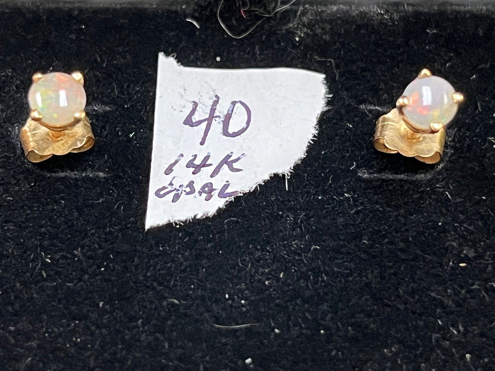 14k Opal Stud Earrings: 14k Opal Stud Earrings
