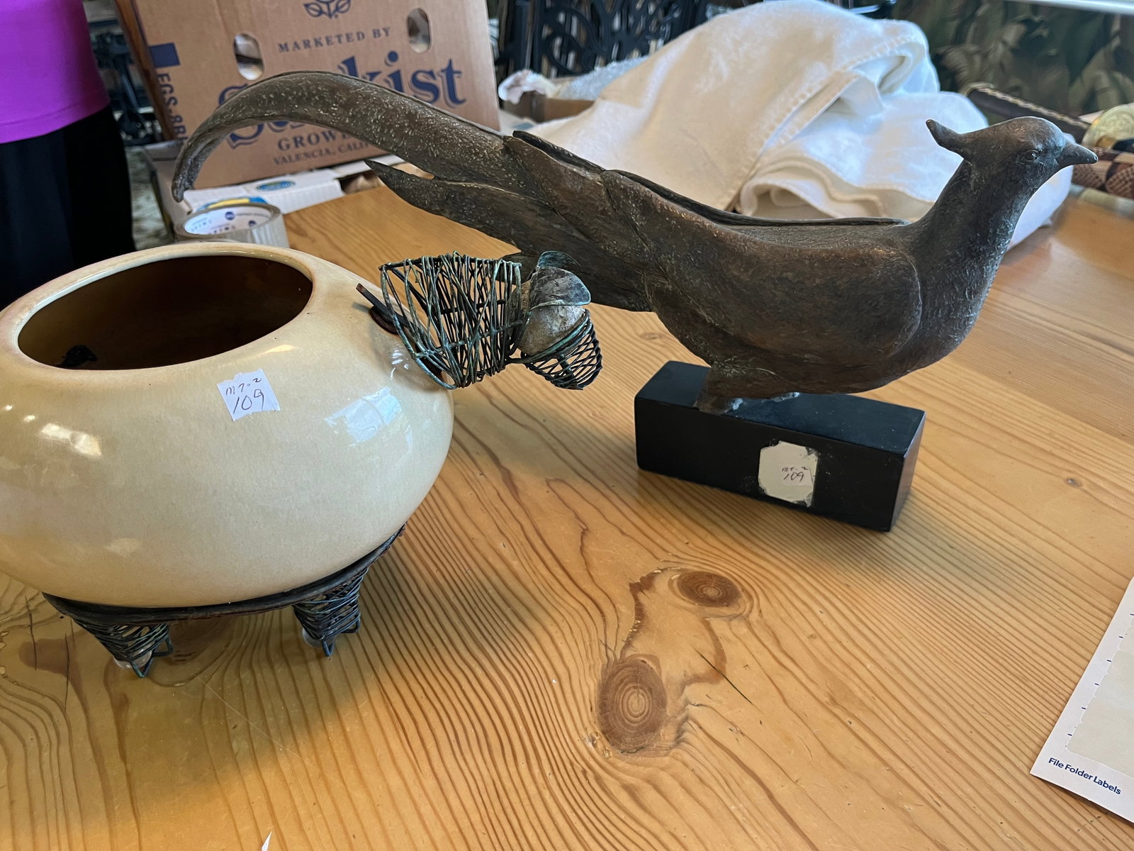 Pheasant & Wiry Planter: Pheasant & Wiry Planter